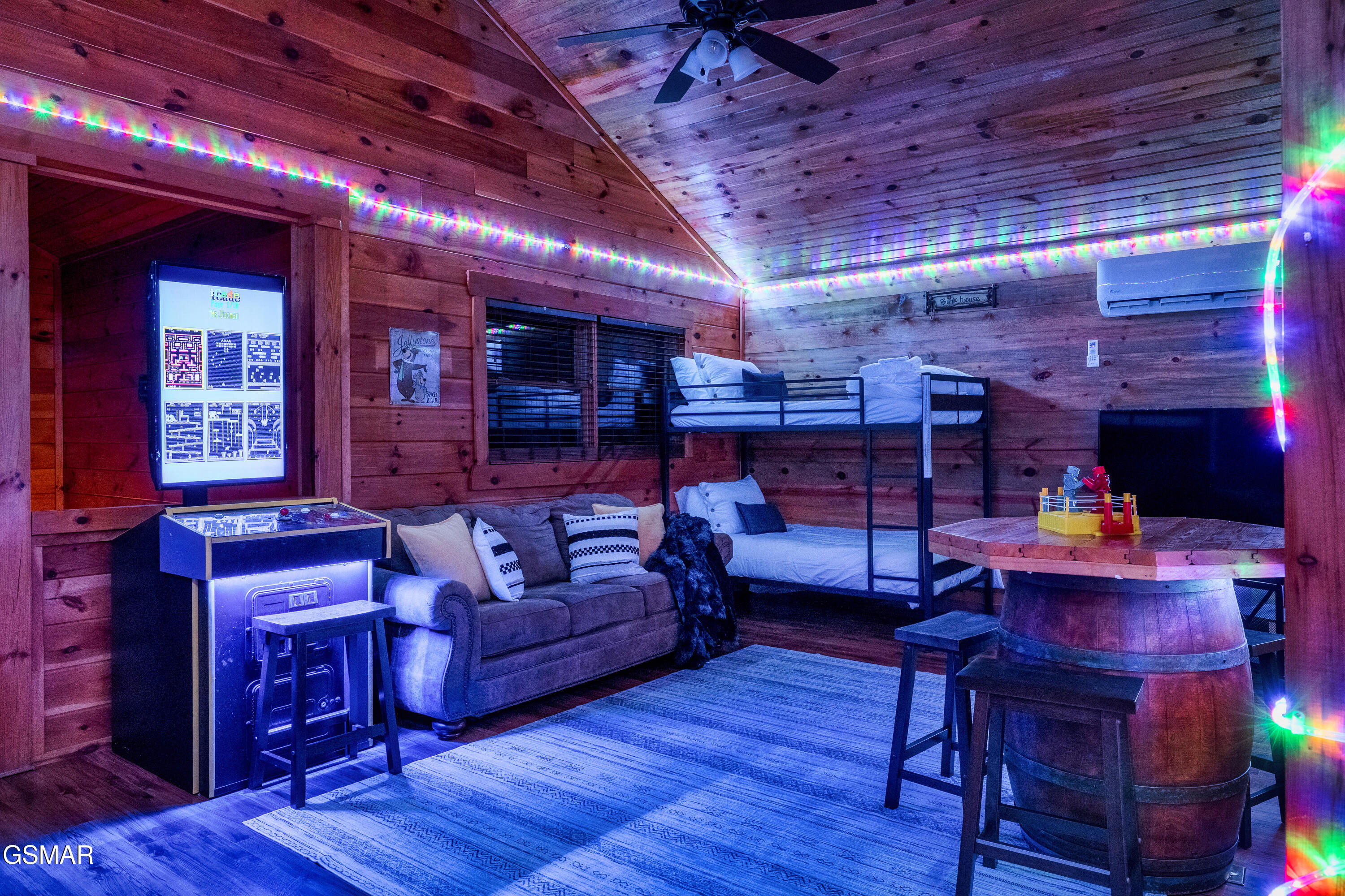 2615 Bear Crossing Way Sevierville TN 37862