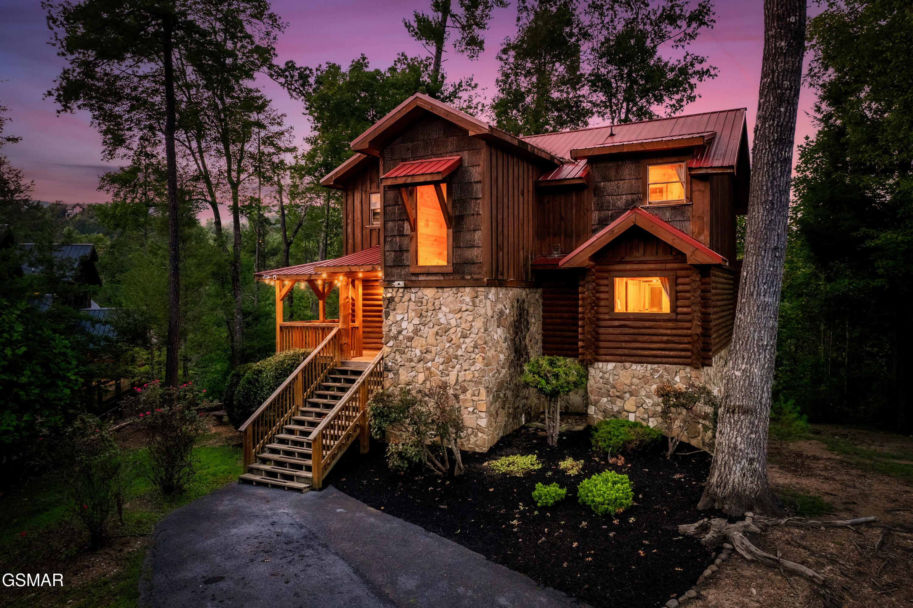 2615 Bear Crossing Way Sevierville TN 37862
