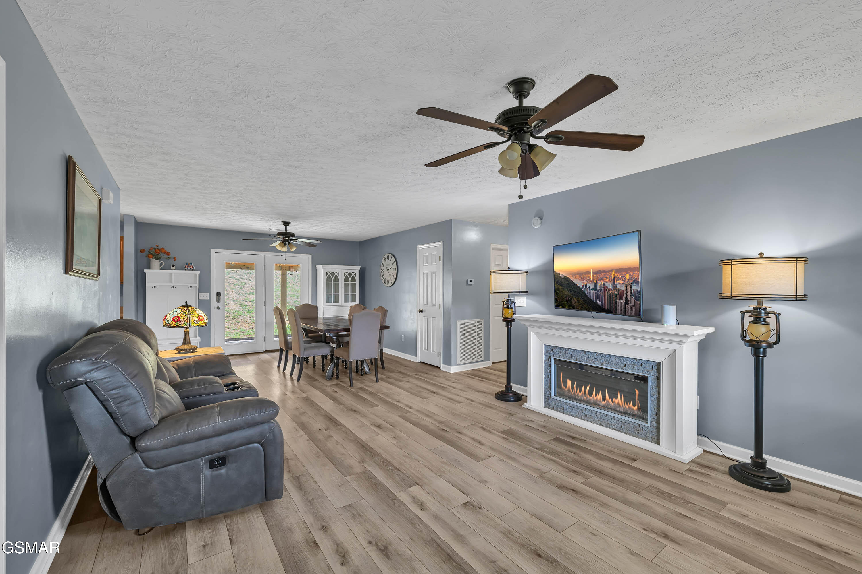 2746 Kentwood Drive Kodak TN 37764