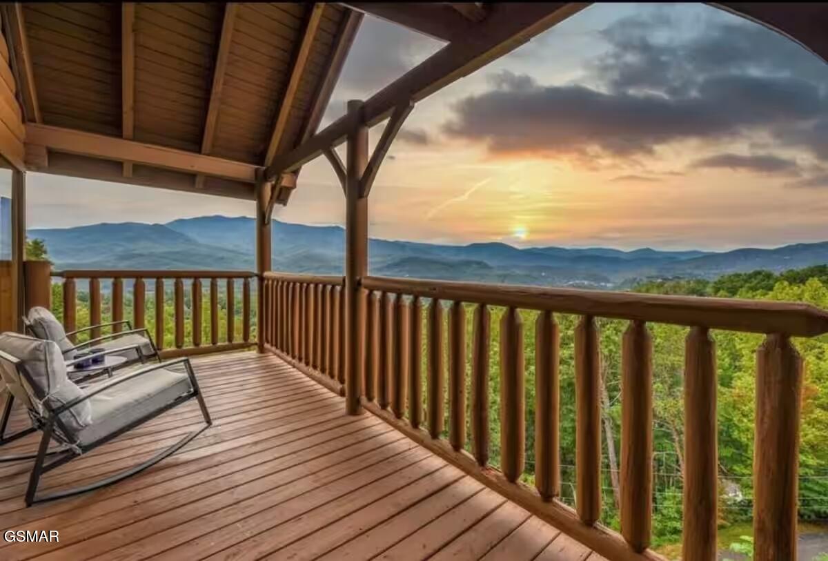 1154 Villa Overlook Way Gatlinburg TN 37738