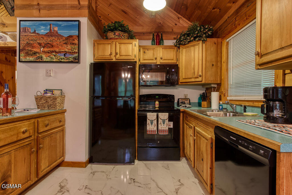 282 Cherokee Path Way Sevierville TN 37876