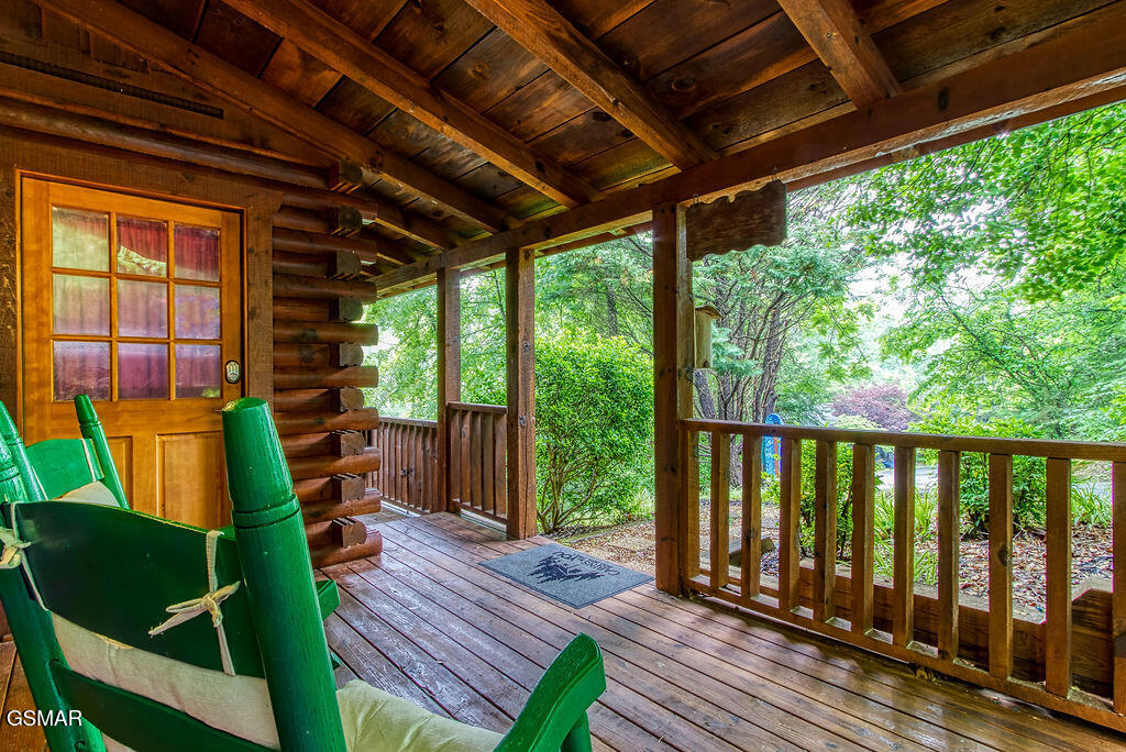 282 Cherokee Path Way Sevierville TN 37876
