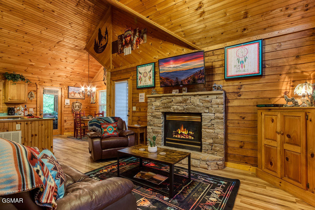 282 Cherokee Path Way Sevierville TN 37876