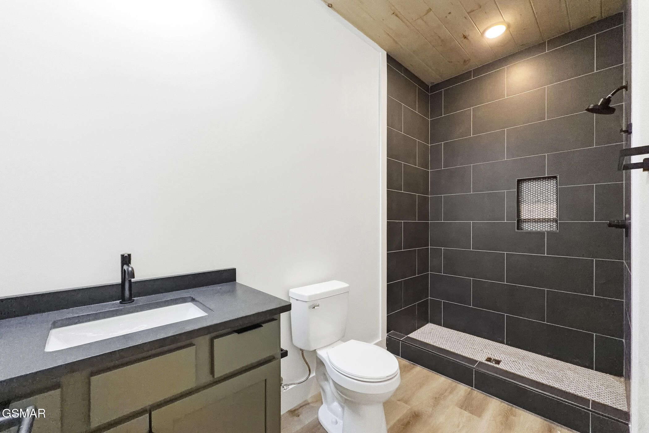1234 Reedmont Way Sevierville TN 37876
