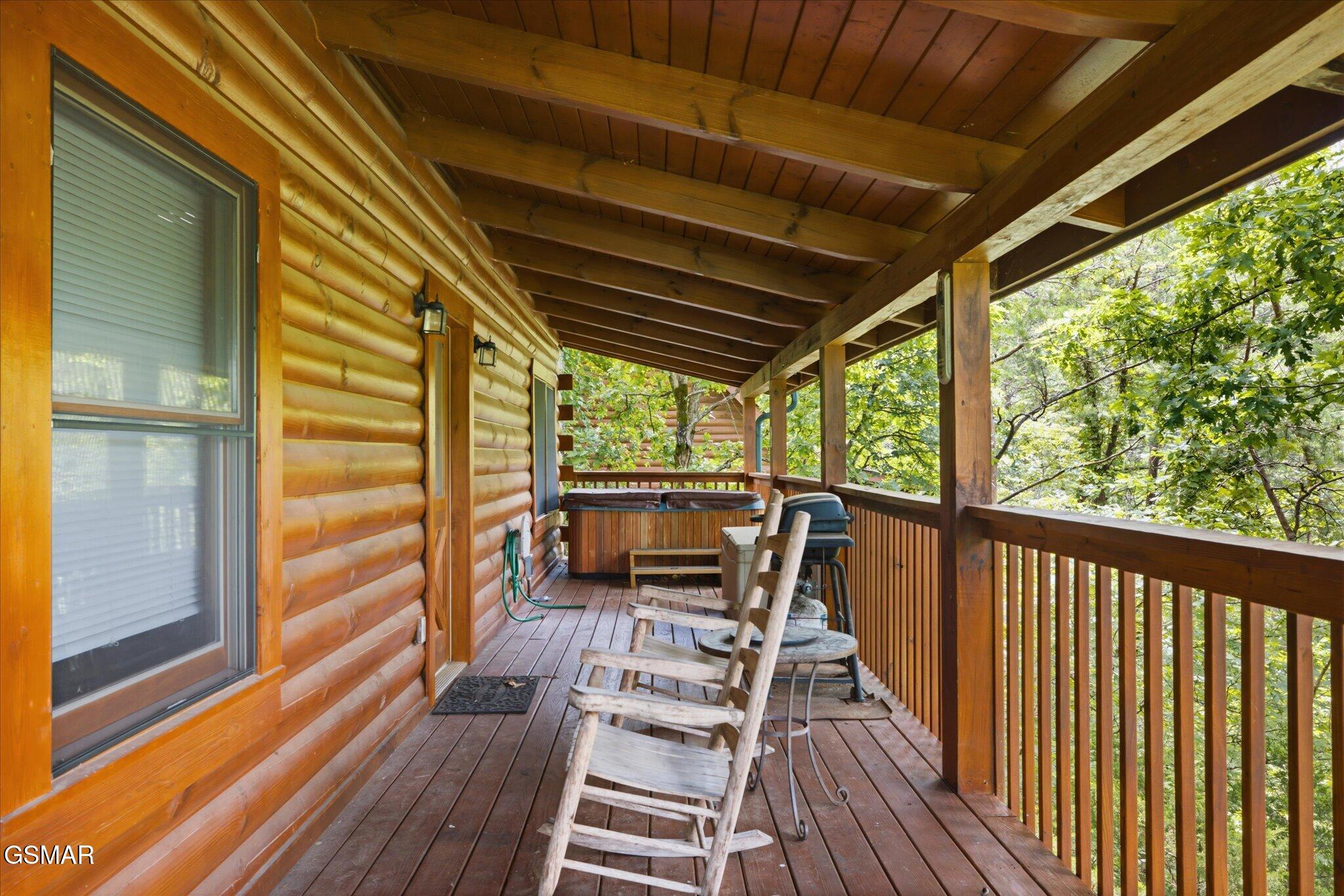 1356 Wedge Tailed Lane Sevierville TN 37876