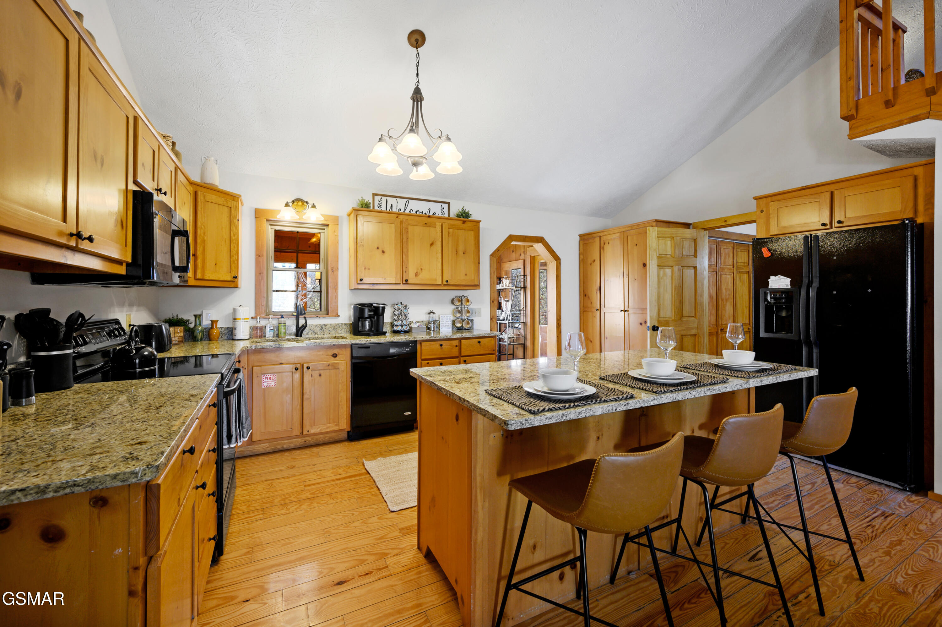 3255 Cove Creek Way Sevierville TN 37862
