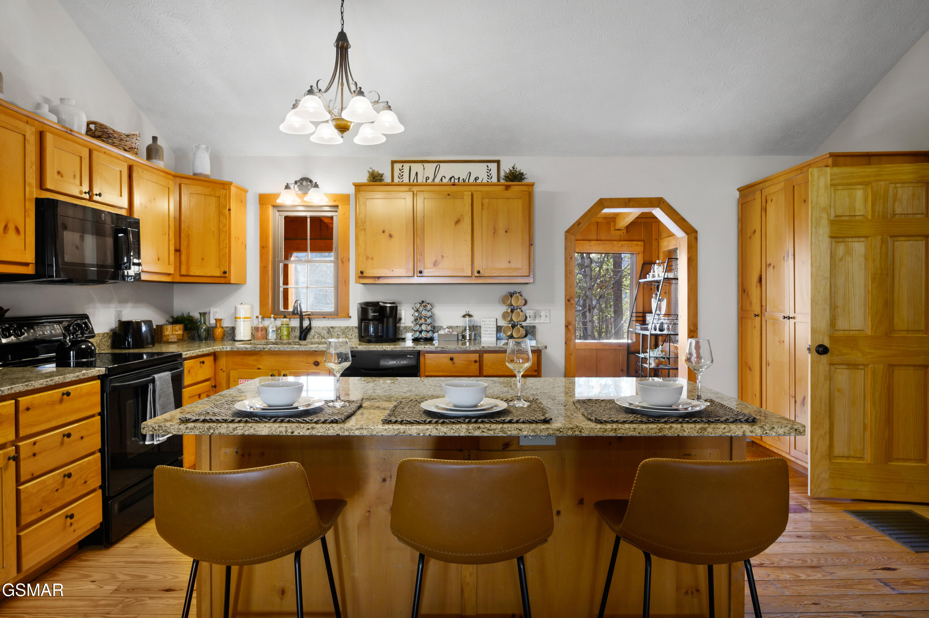 3255 Cove Creek Way Sevierville TN 37862