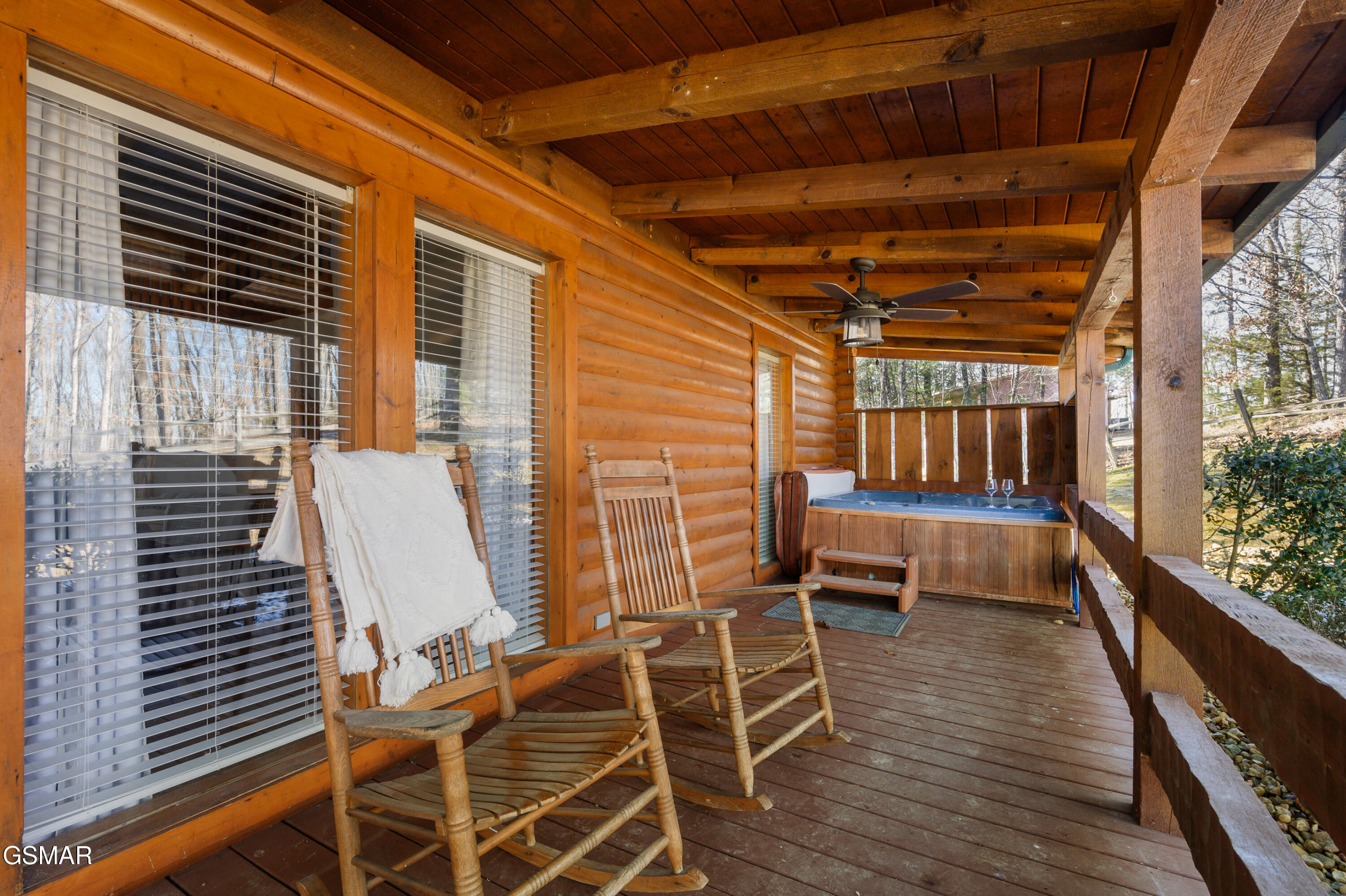 3255 Cove Creek Way Sevierville TN 37862