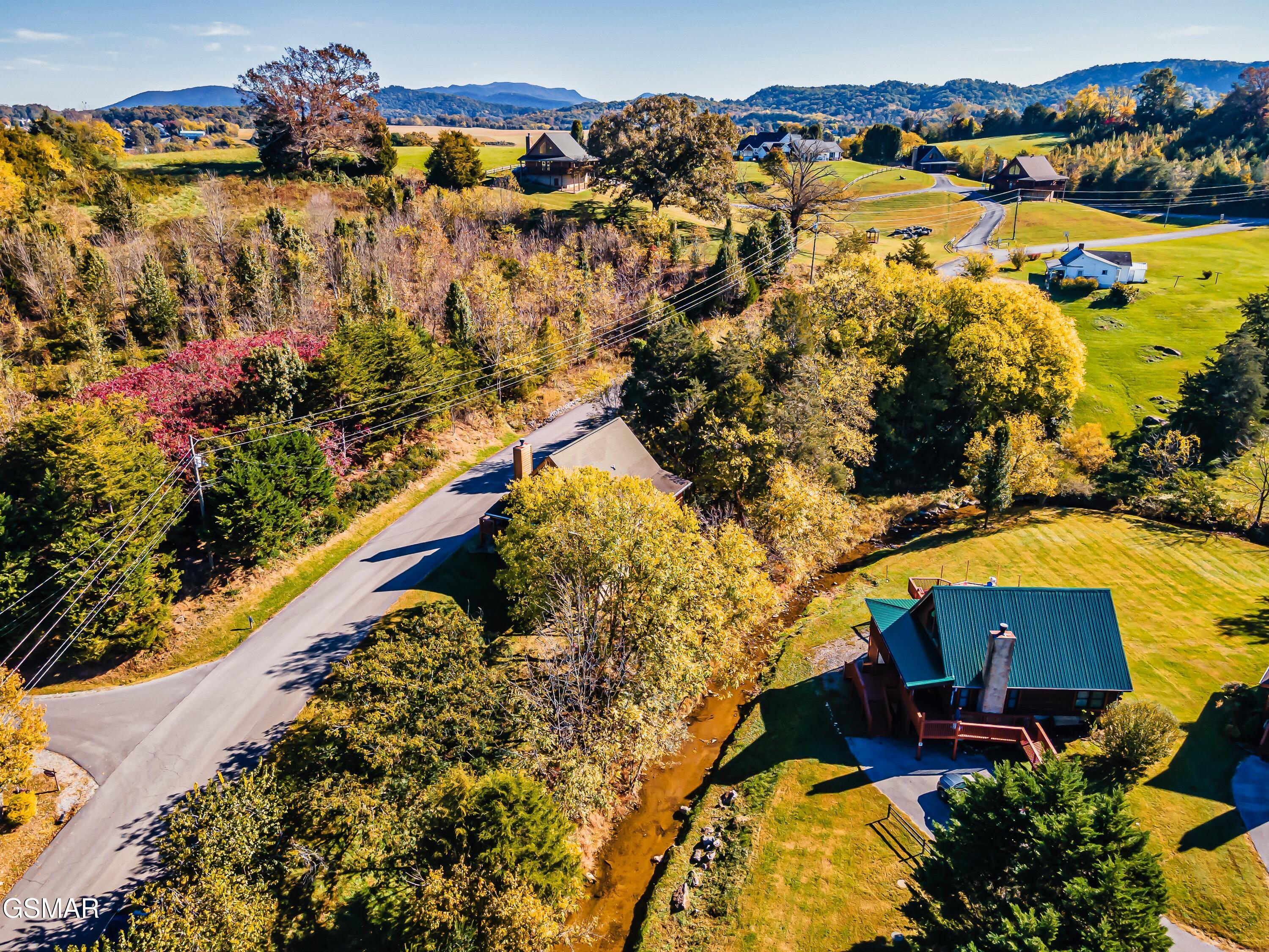 1915 Leatherwood Lane Sevierville TN 37862