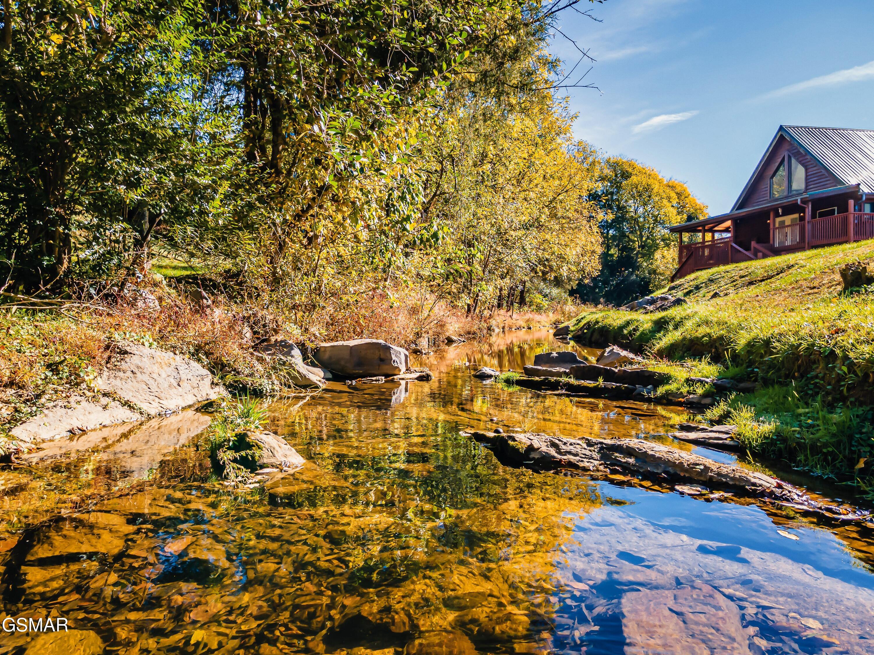 1915 Leatherwood Lane Sevierville TN 37862