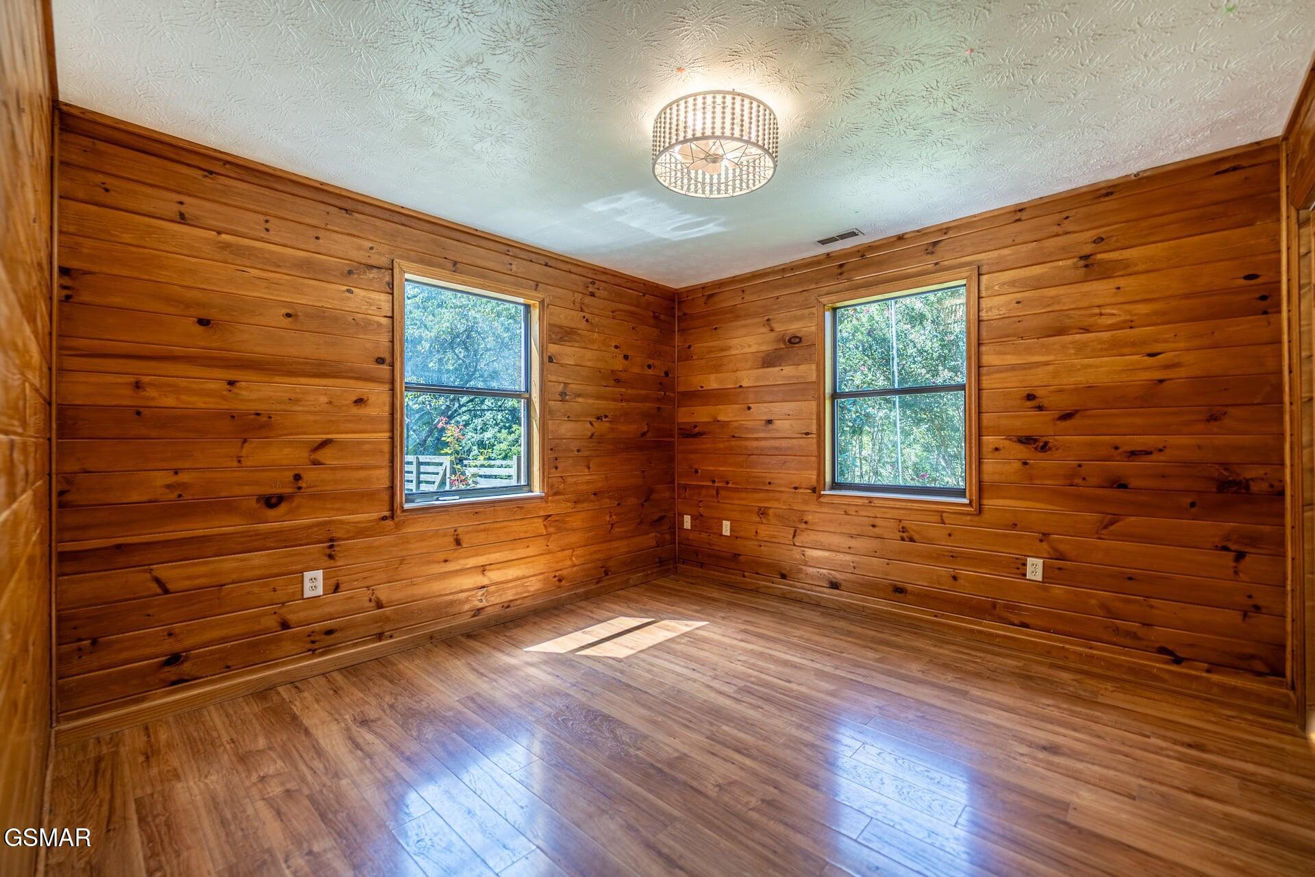 2310 Goldrush Road Pigeon Forge TN 37863