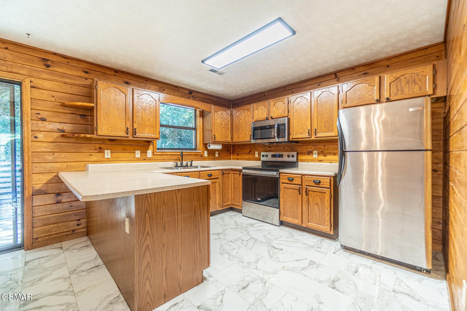 2310 Goldrush Road Pigeon Forge TN 37863