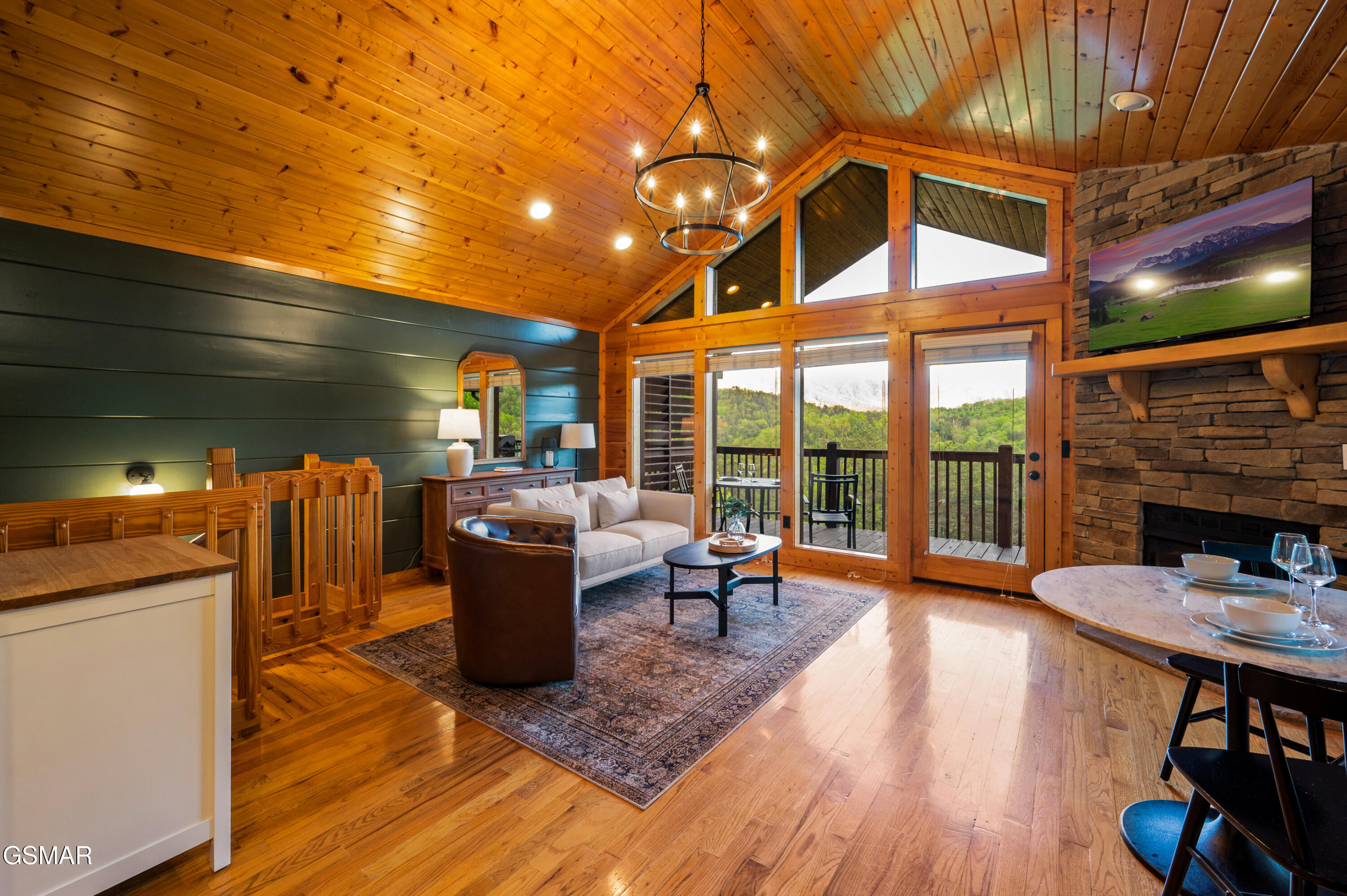 2633 Raccoon Hollow Way Sevierville TN 37862