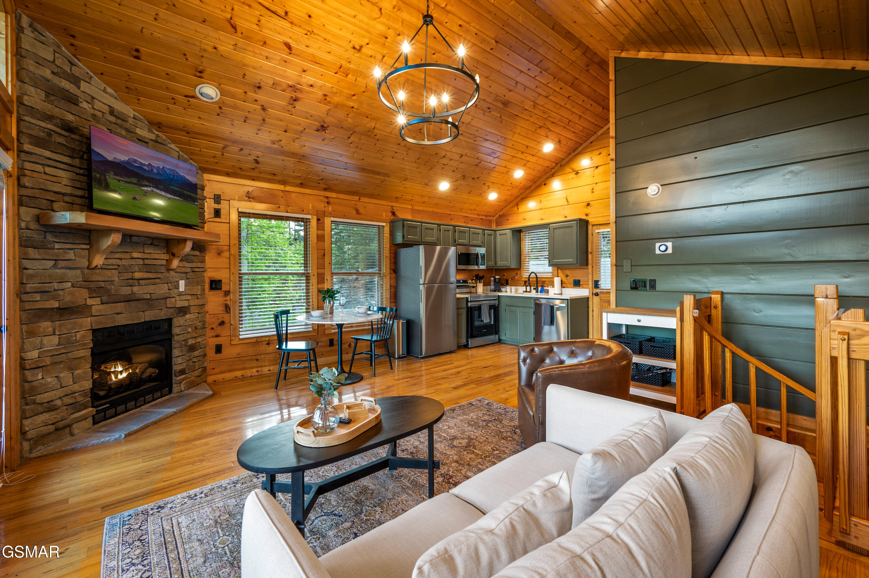 2633 Raccoon Hollow Way Sevierville TN 37862