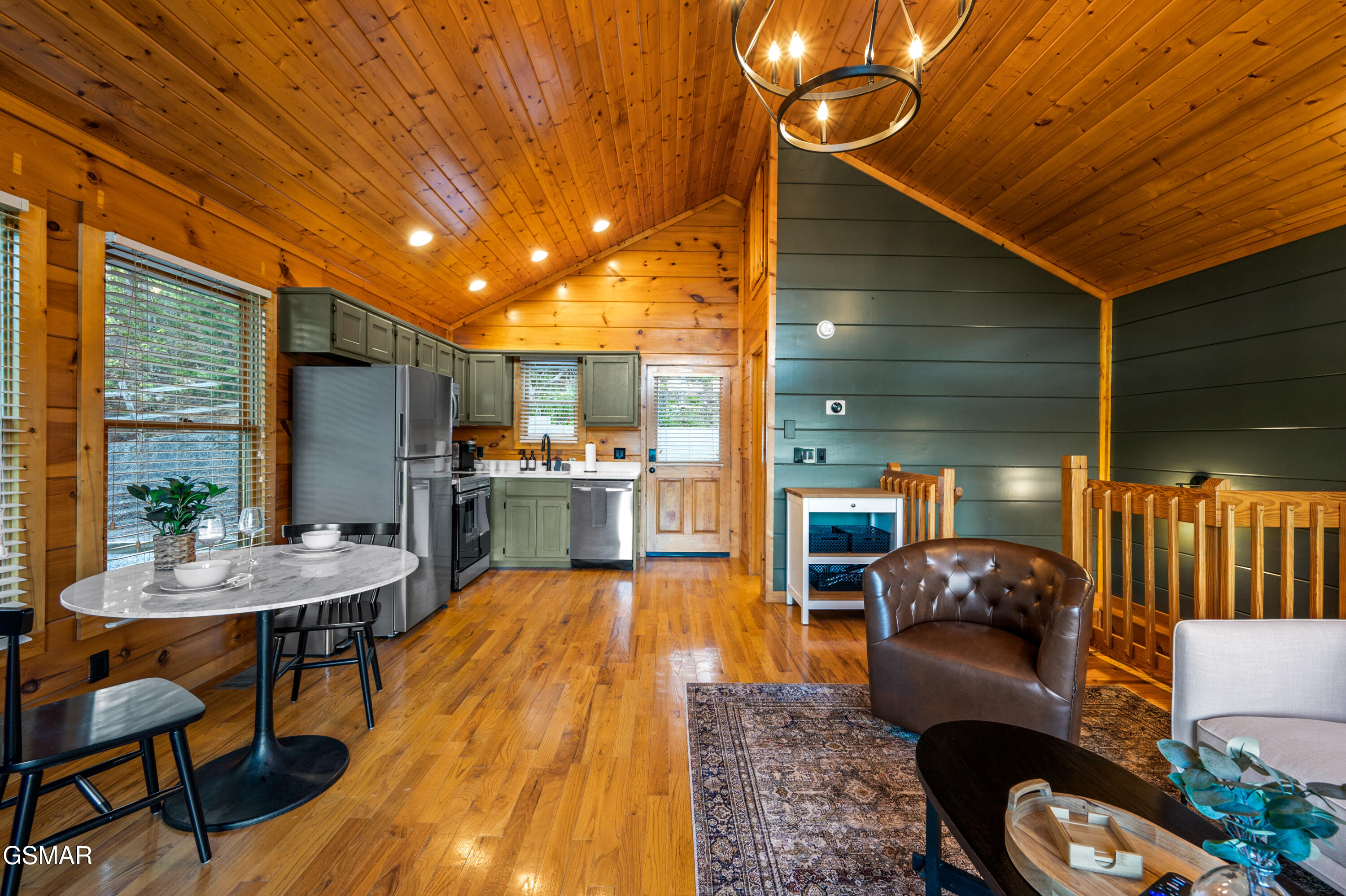2633 Raccoon Hollow Way Sevierville TN 37862