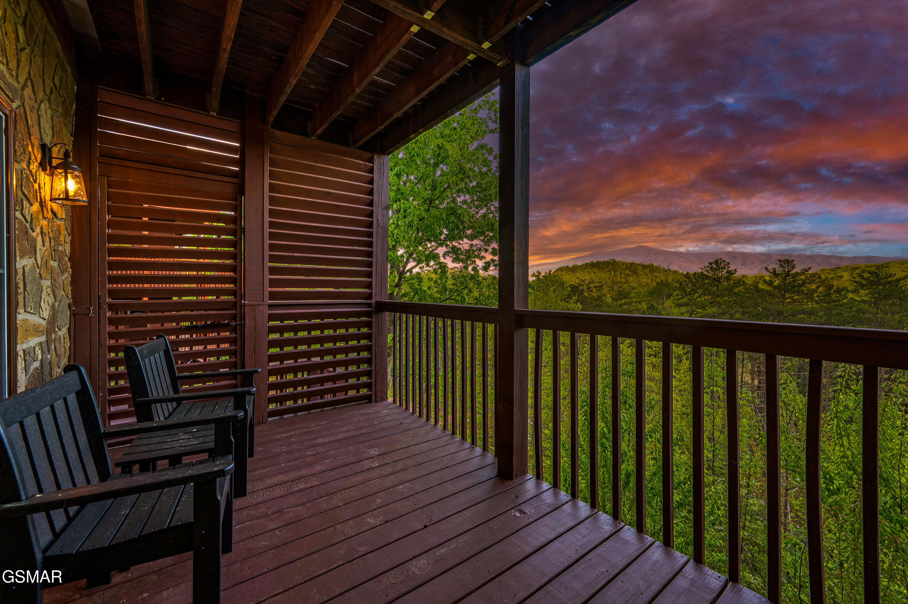 2633 Raccoon Hollow Way Sevierville TN 37862