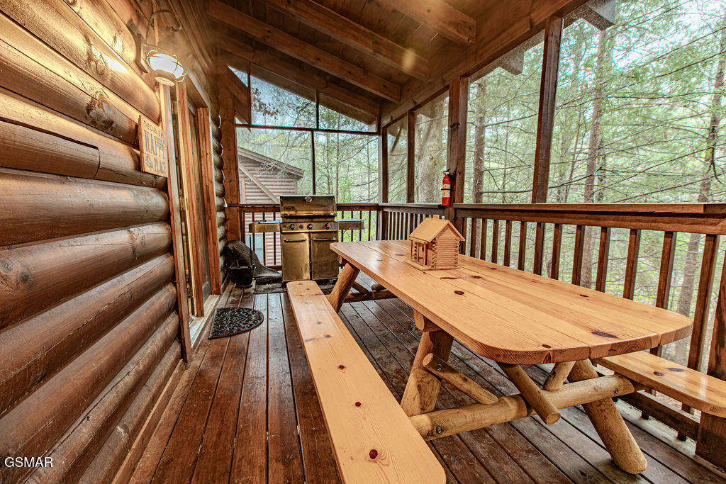 709 Golden Eagle Way Pigeon Forge TN 37863