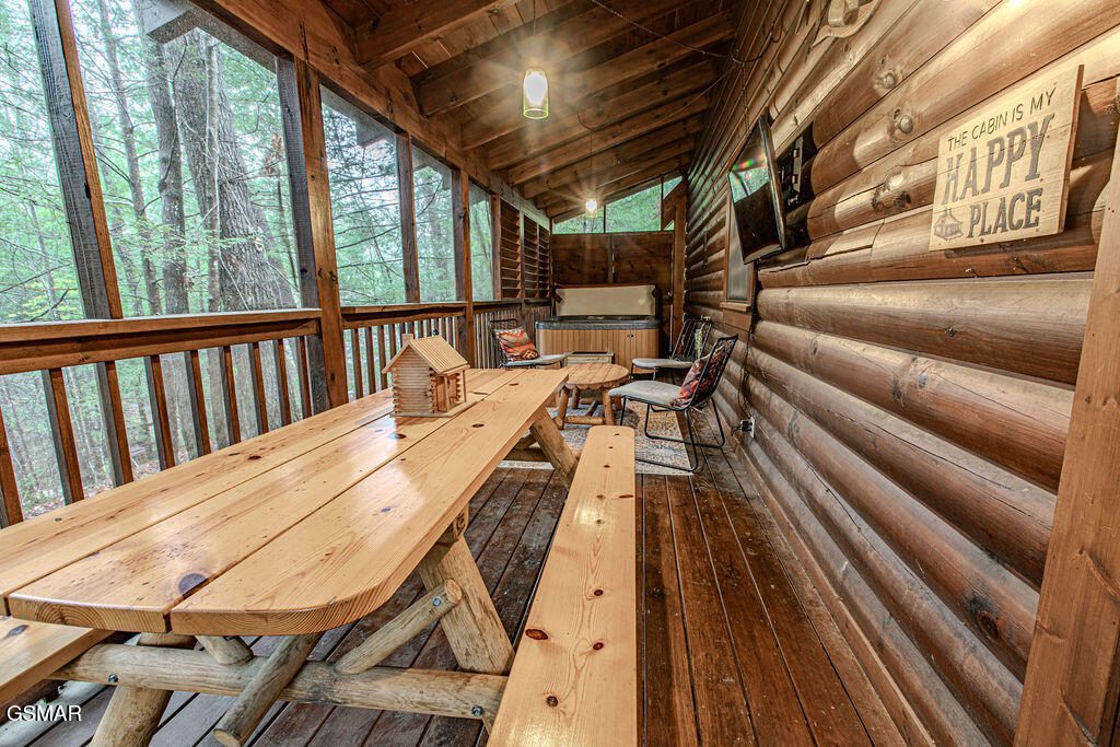 709 Golden Eagle Way Pigeon Forge TN 37863