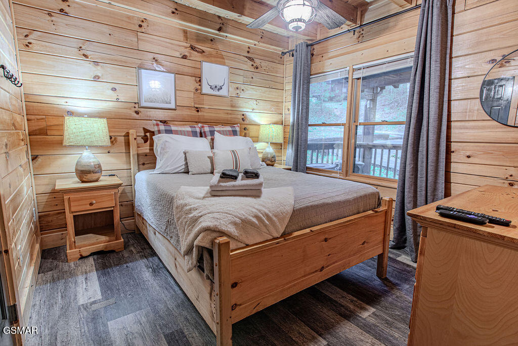 709 Golden Eagle Way Pigeon Forge TN 37863