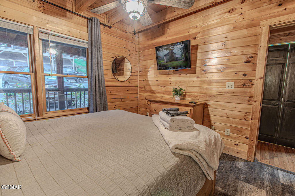 709 Golden Eagle Way Pigeon Forge TN 37863