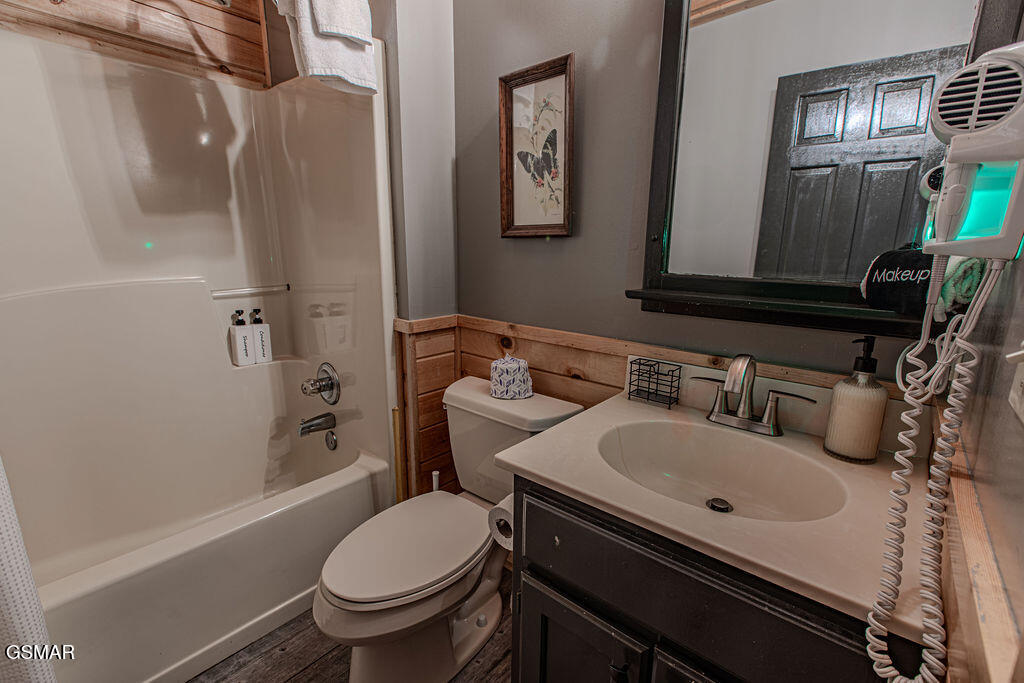 709 Golden Eagle Way Pigeon Forge TN 37863