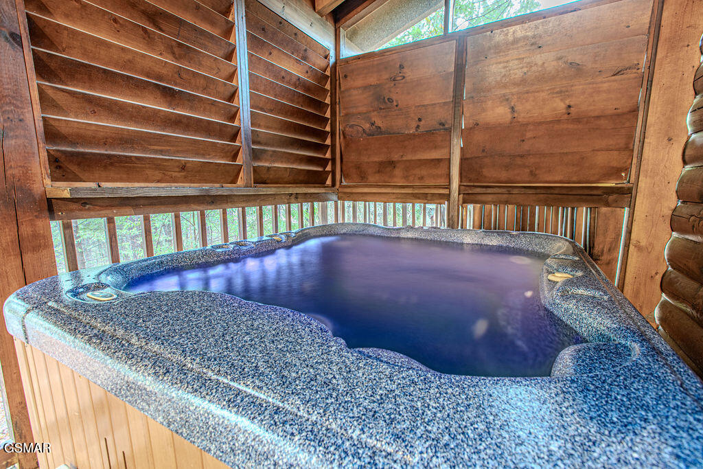 709 Golden Eagle Way Pigeon Forge TN 37863