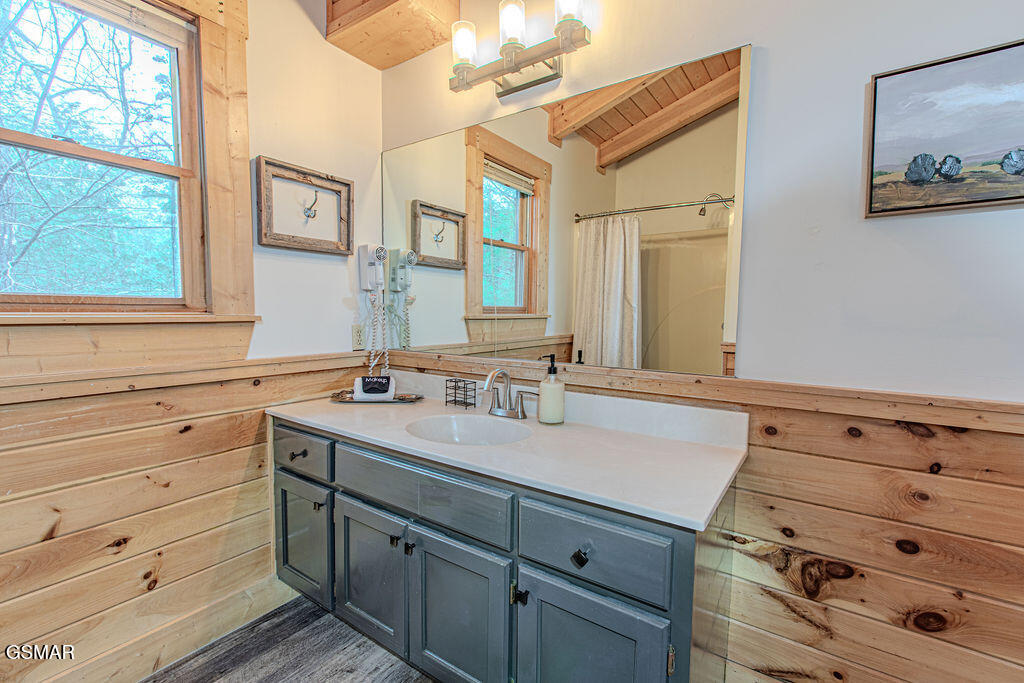 709 Golden Eagle Way Pigeon Forge TN 37863