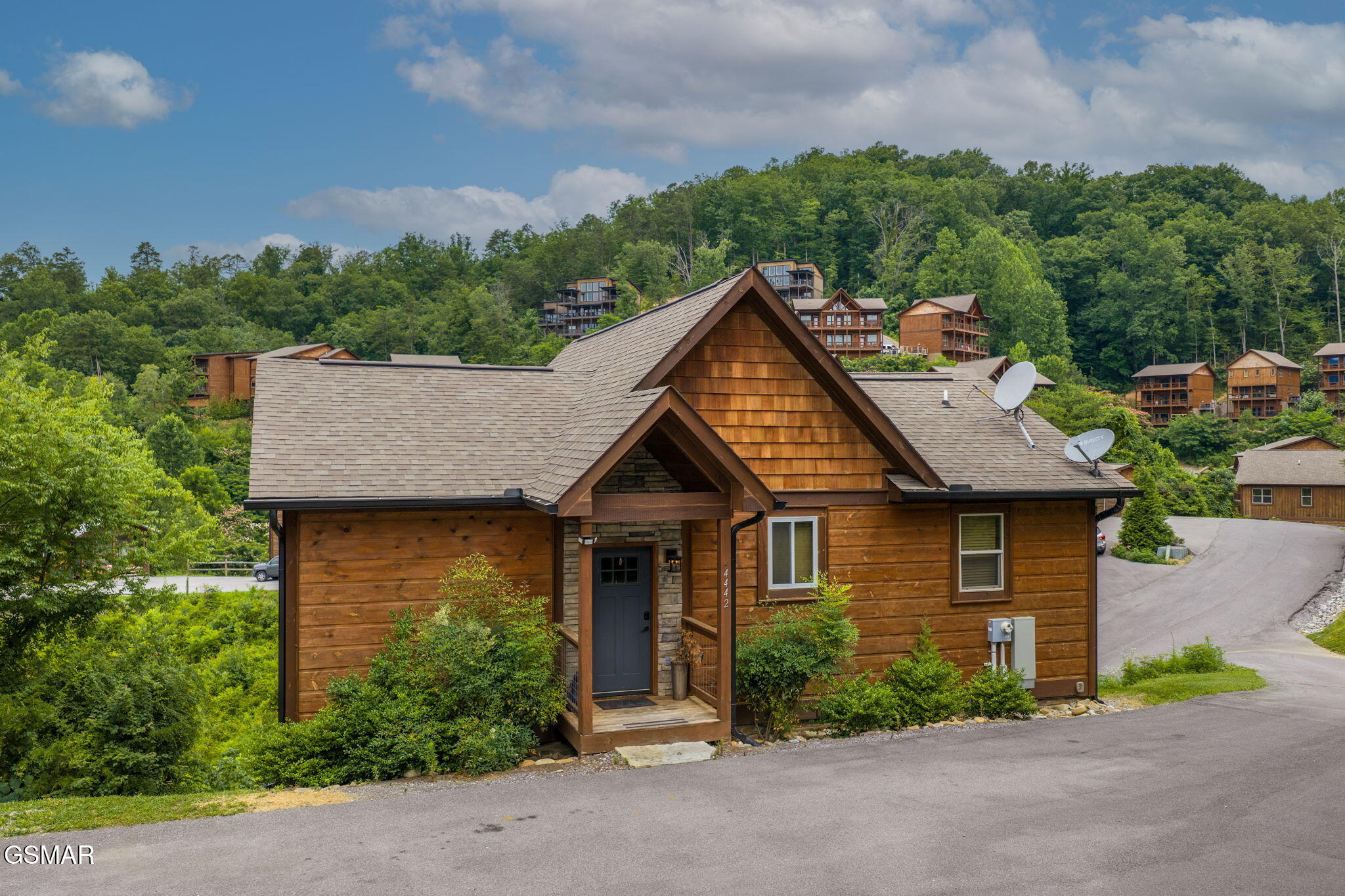 4465 Shangrila Way Sevierville TN 37876