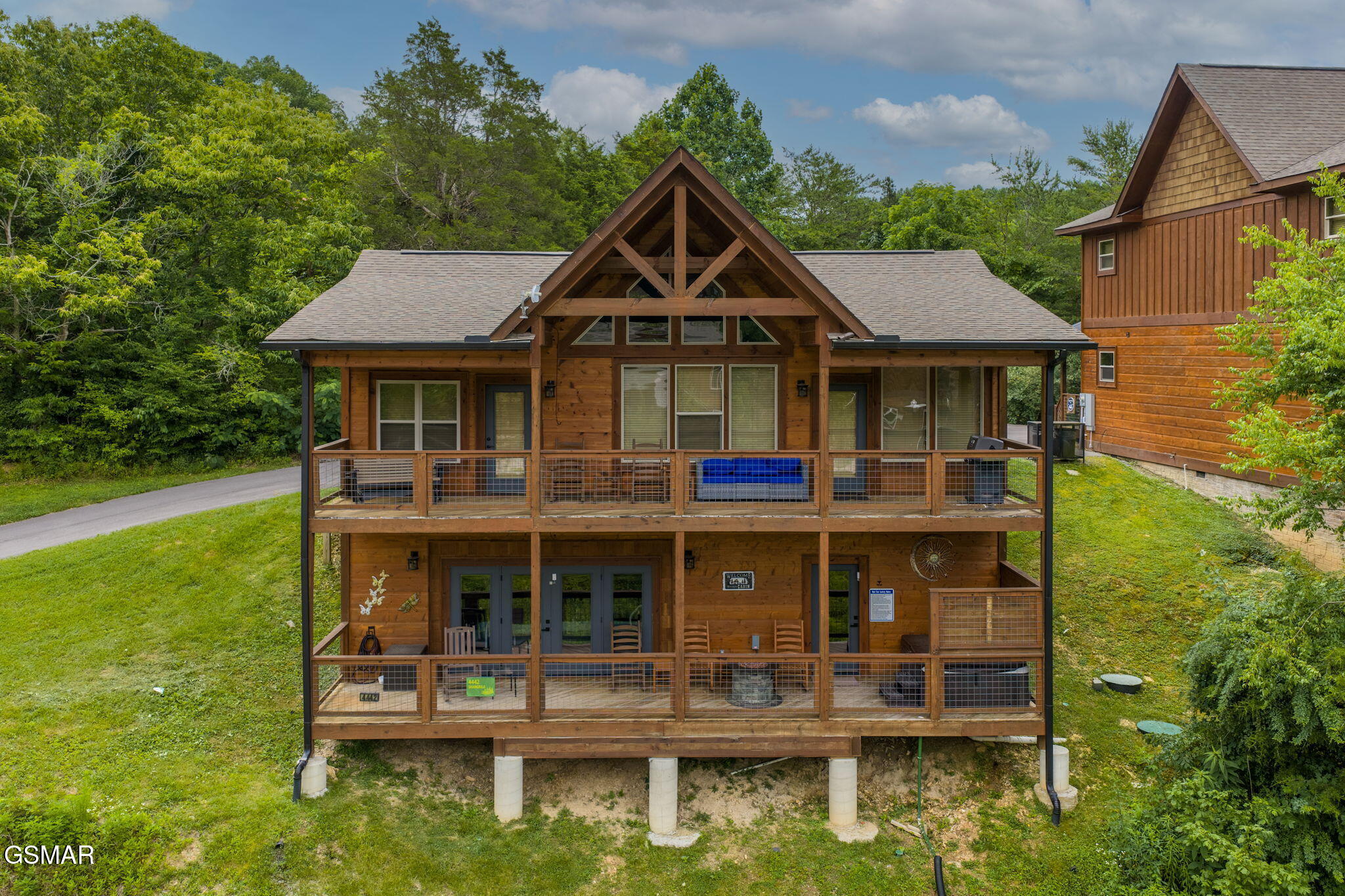 4465 Shangrila Way Sevierville TN 37876