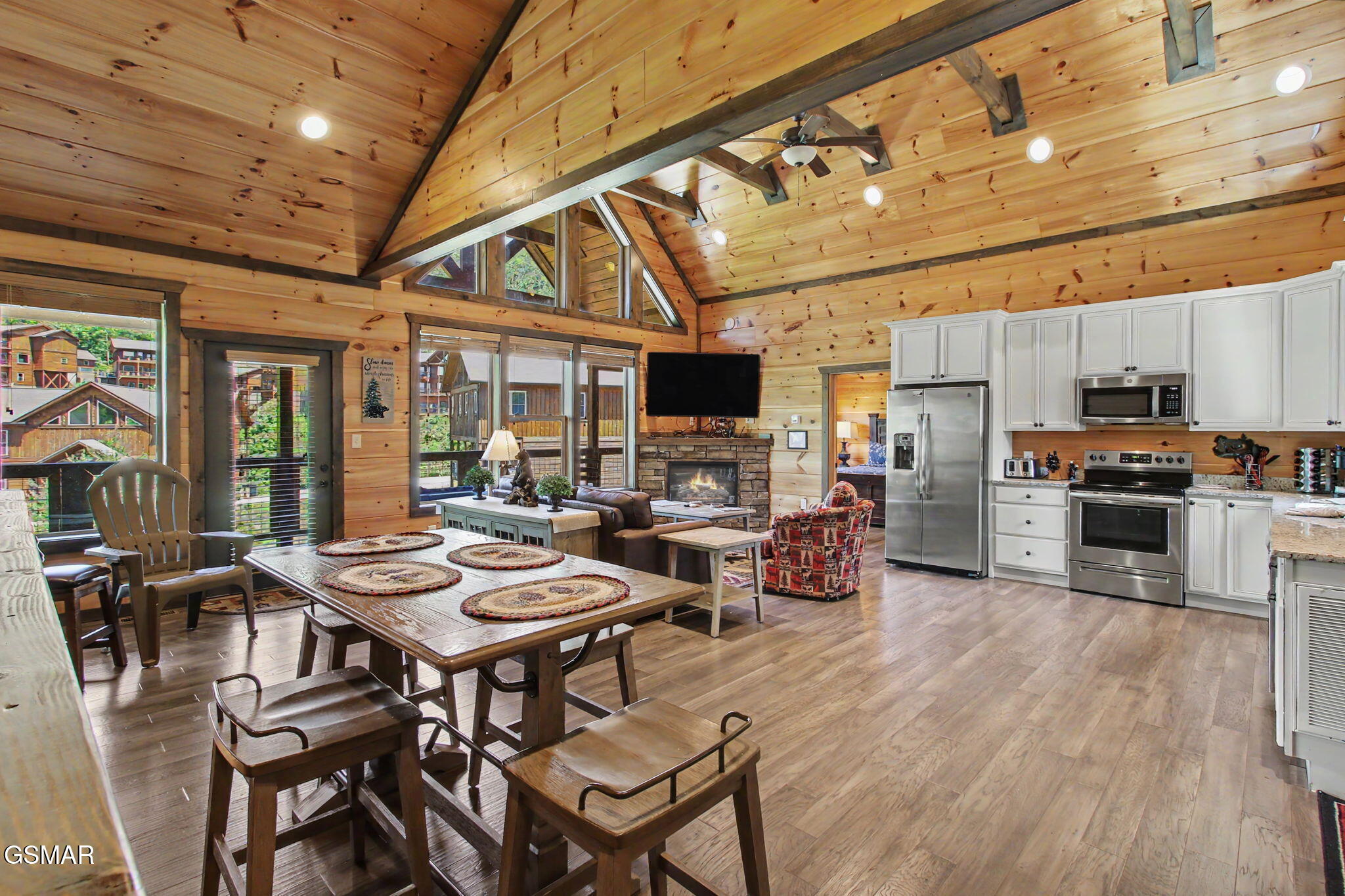 4465 Shangrila Way Sevierville TN 37876