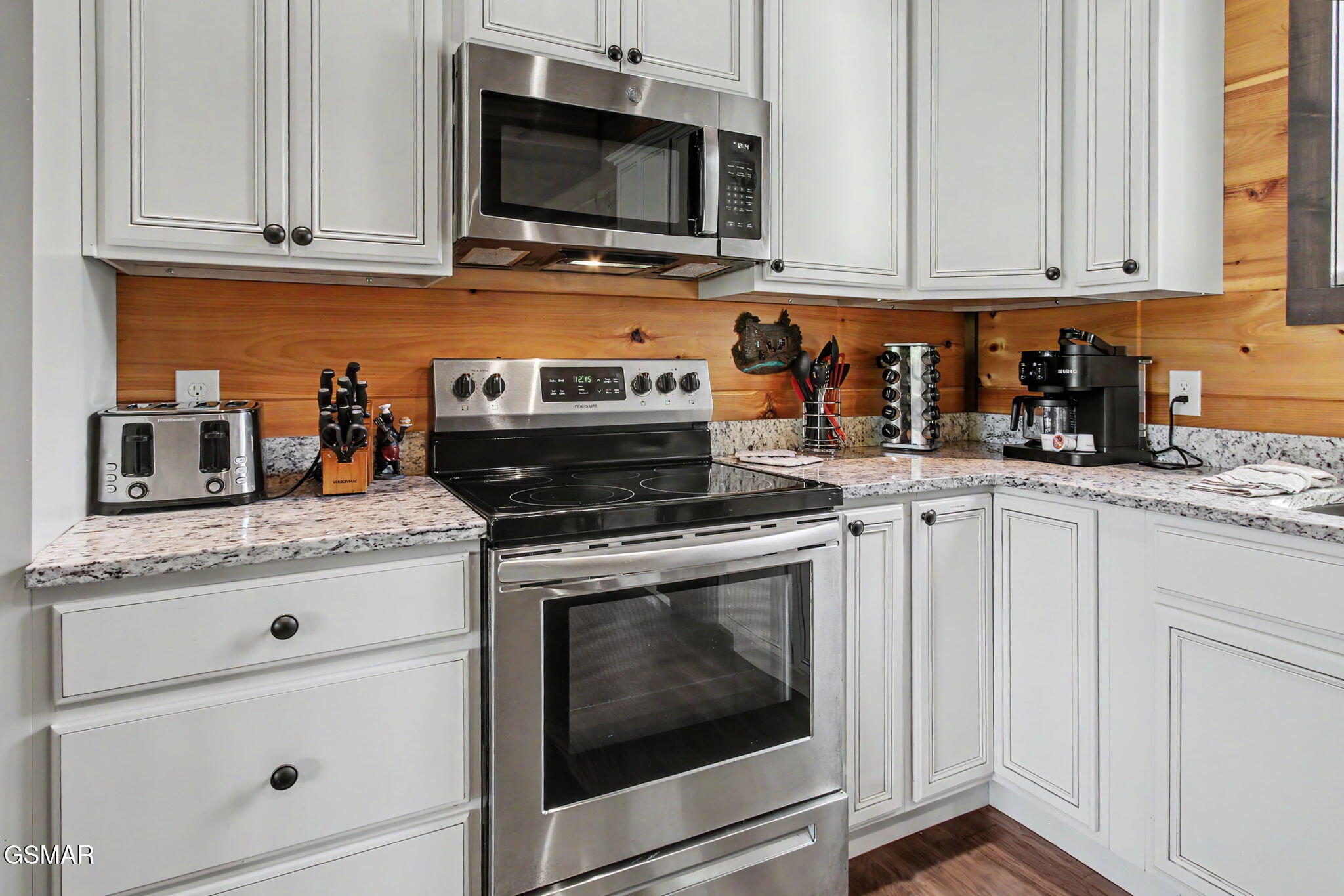 4465 Shangrila Way Sevierville TN 37876
