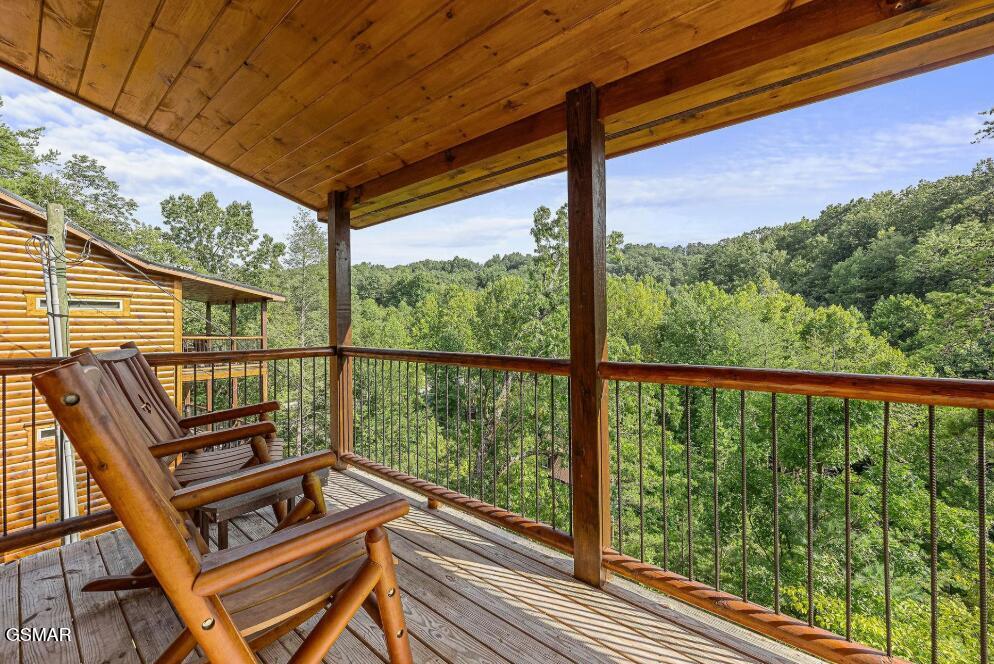 1009 Silver Poplar Lane Sevierville TN 37876