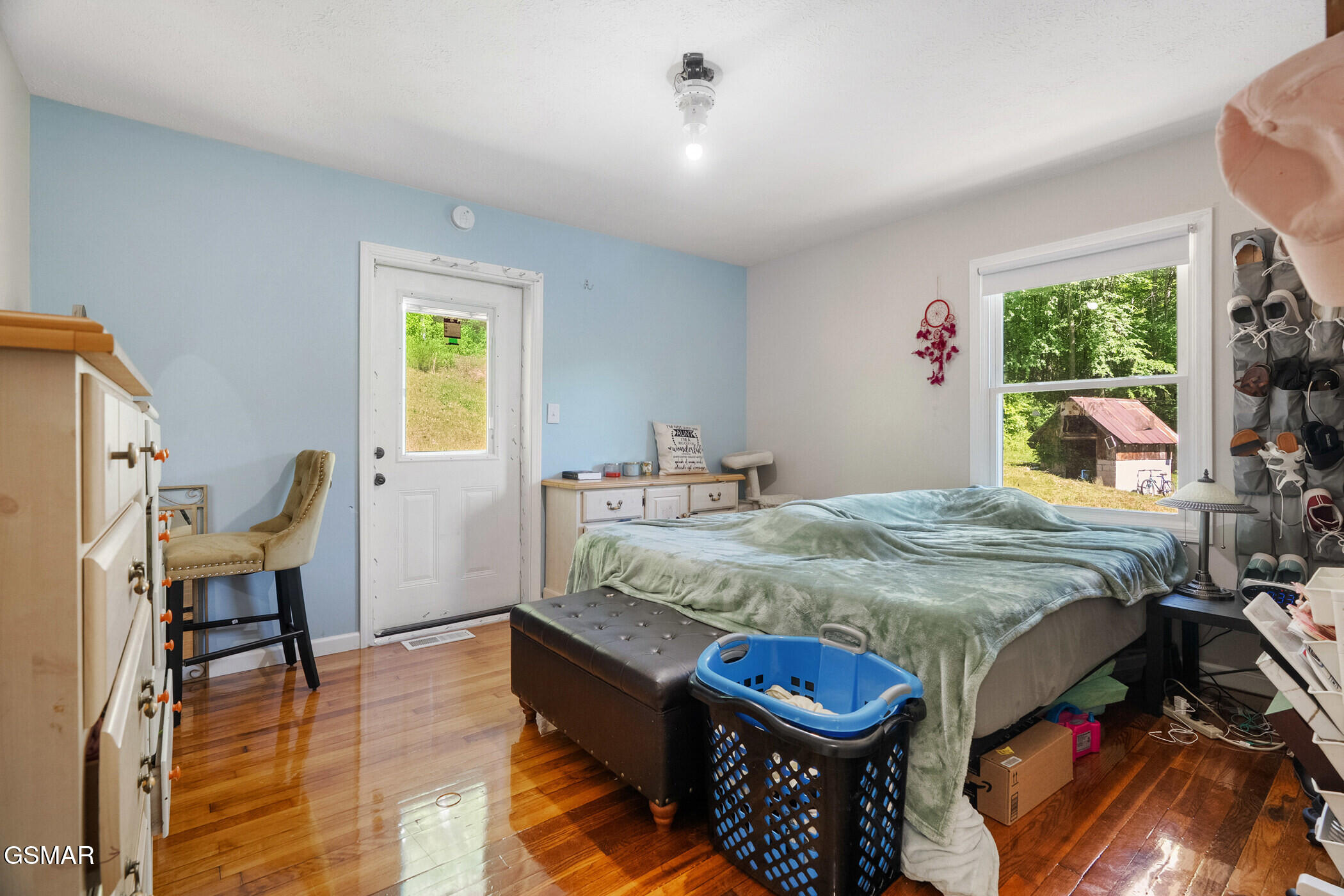 1209 E Bullrun Valley Powell TN 37849