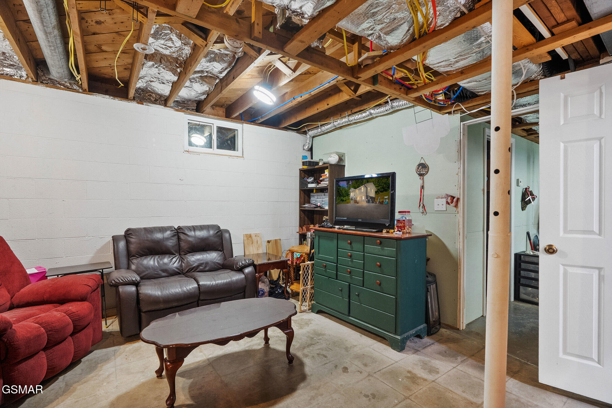 1209 E Bullrun Valley Powell TN 37849