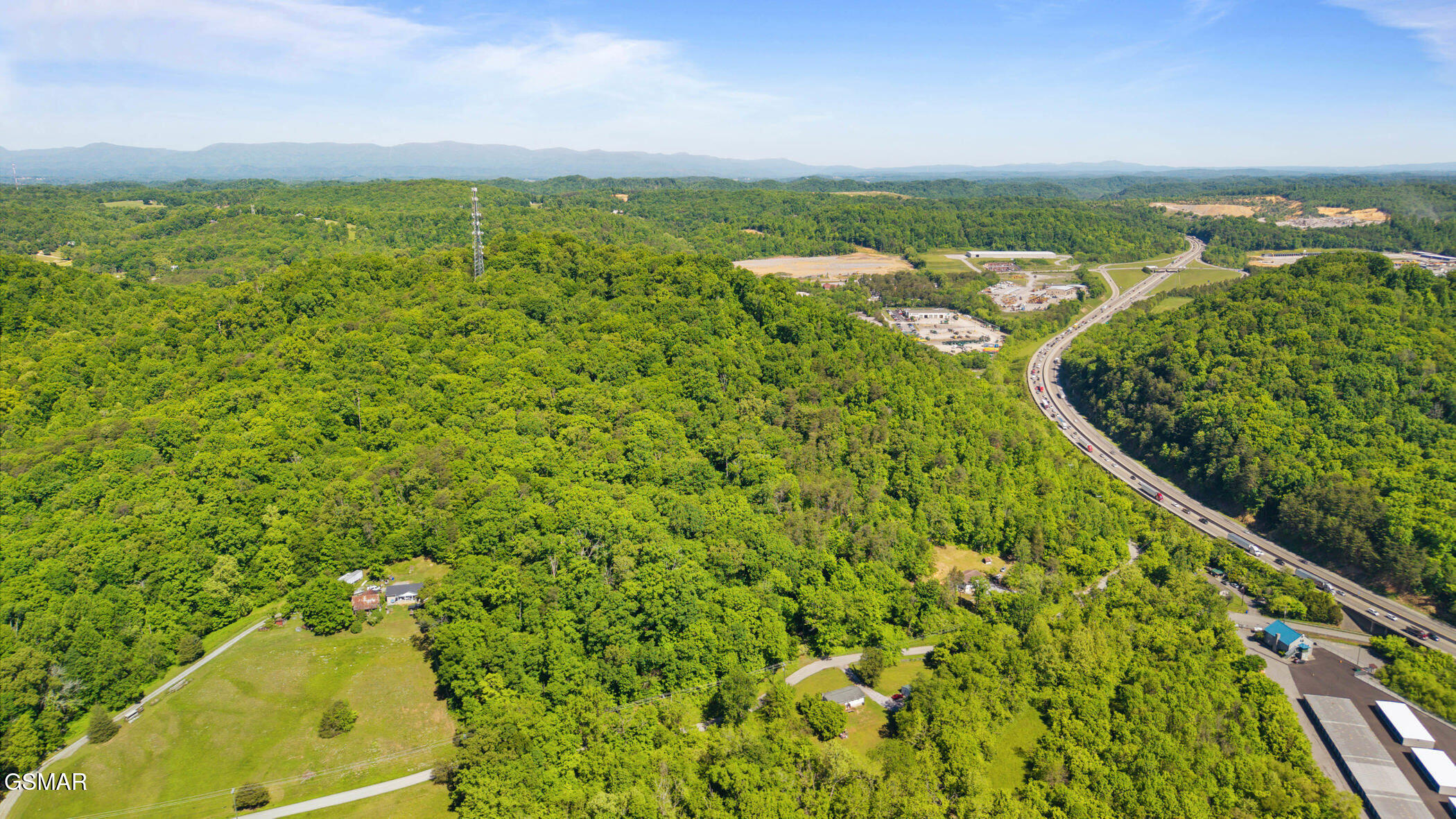 1209 E Bullrun Valley Powell TN 37849