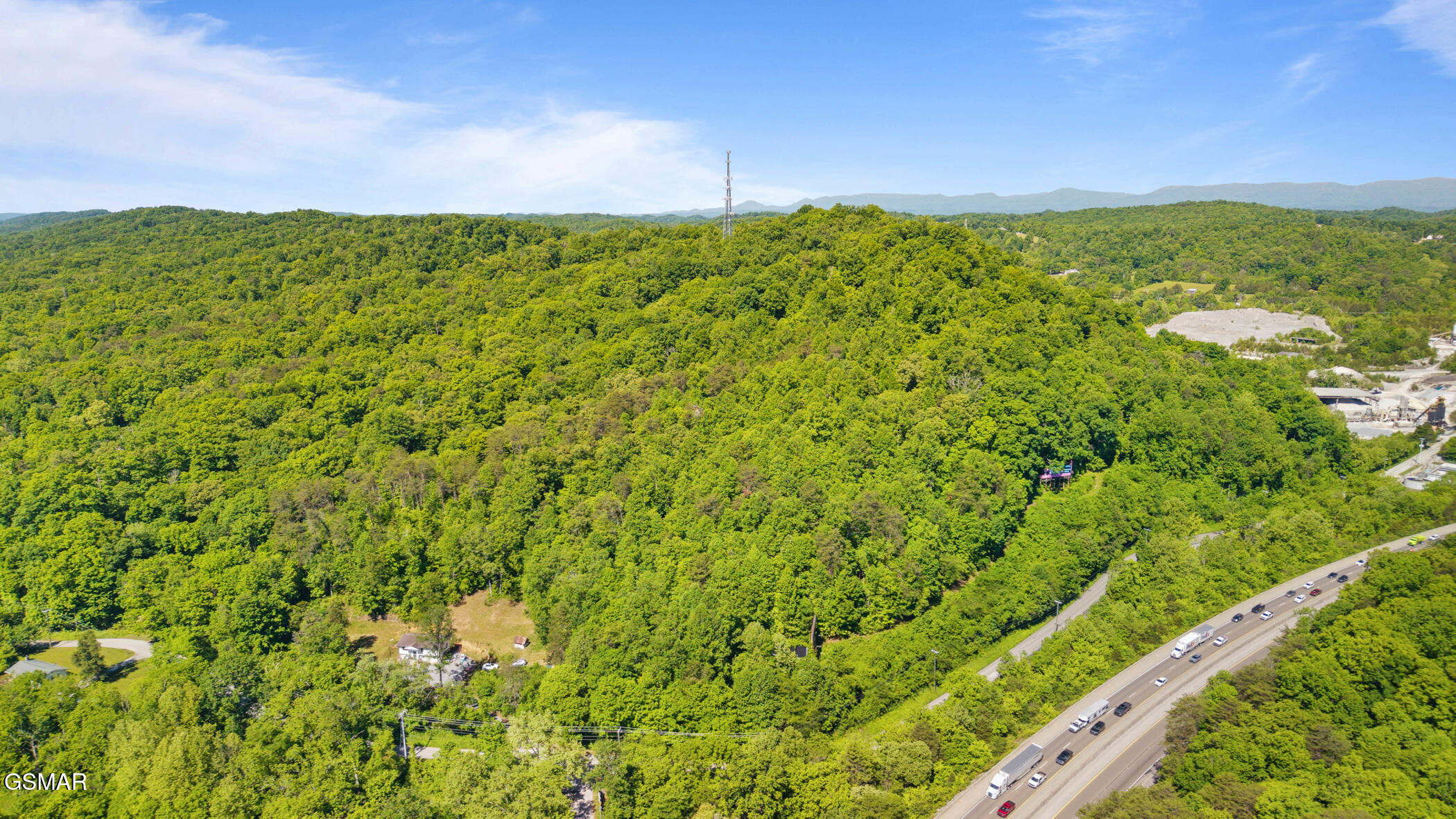 1209 E Bullrun Valley Powell TN 37849