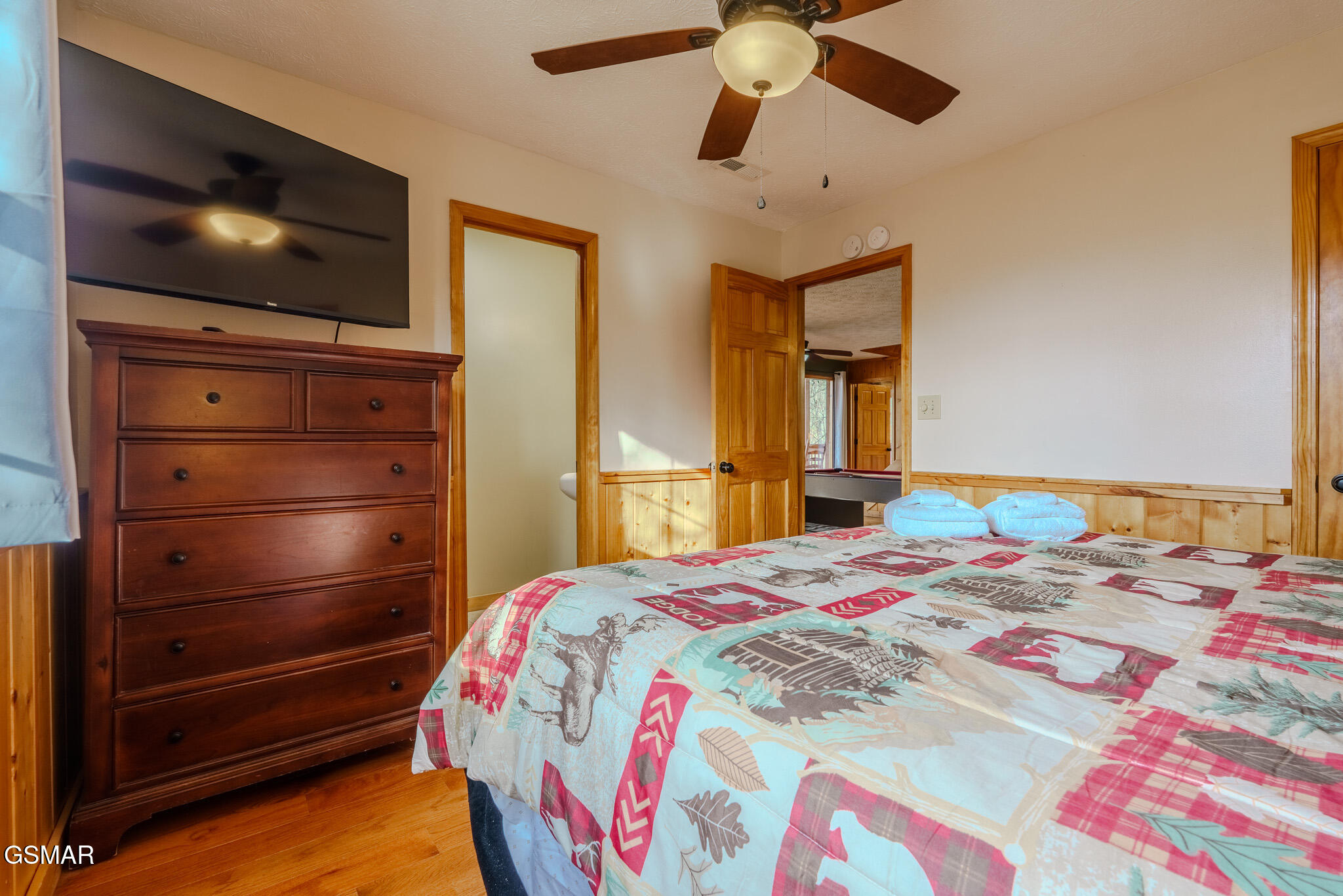 1643 Raccoon Den Way Sevierville TN 37862
