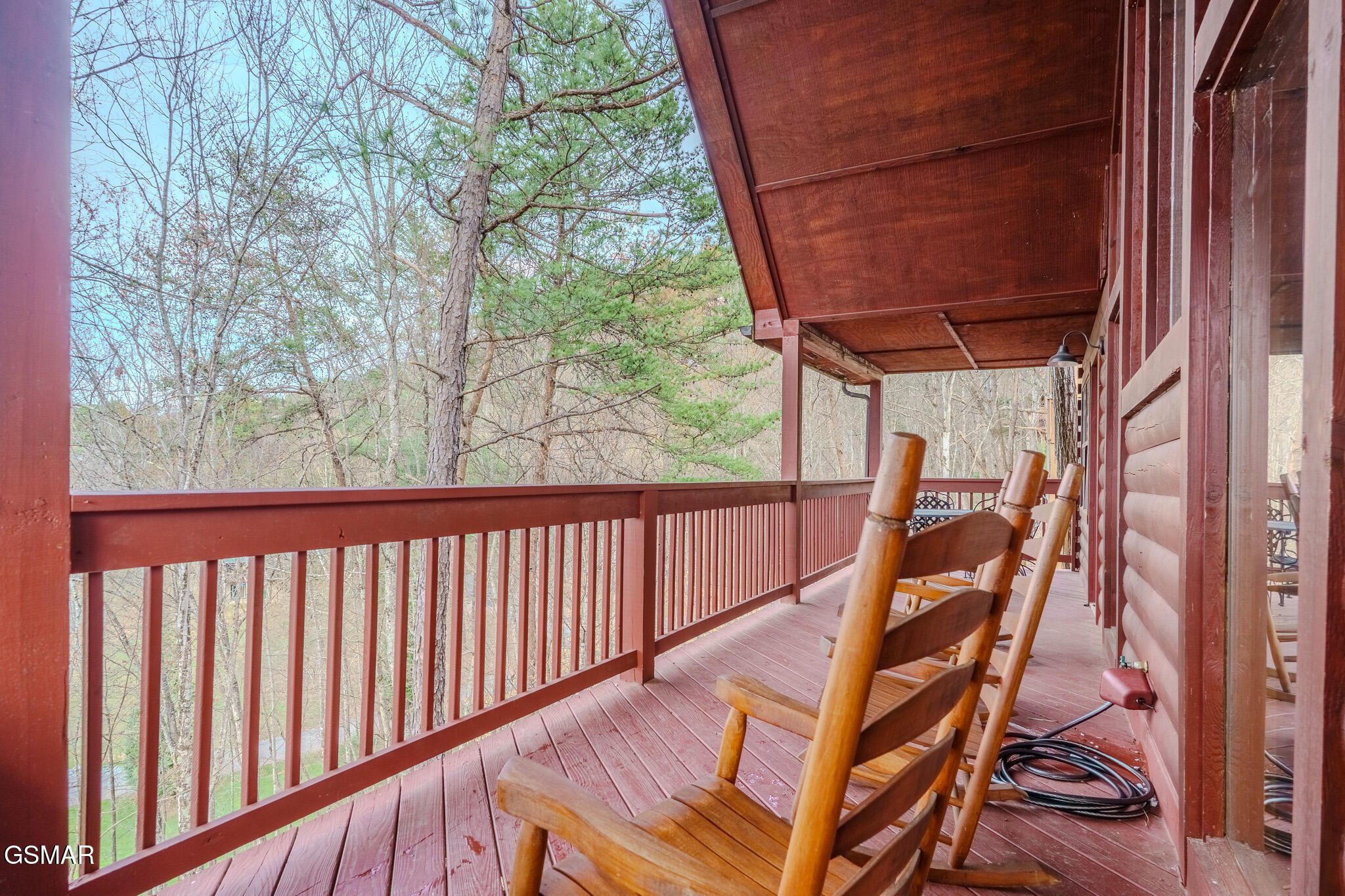 1643 Raccoon Den Way Sevierville TN 37862