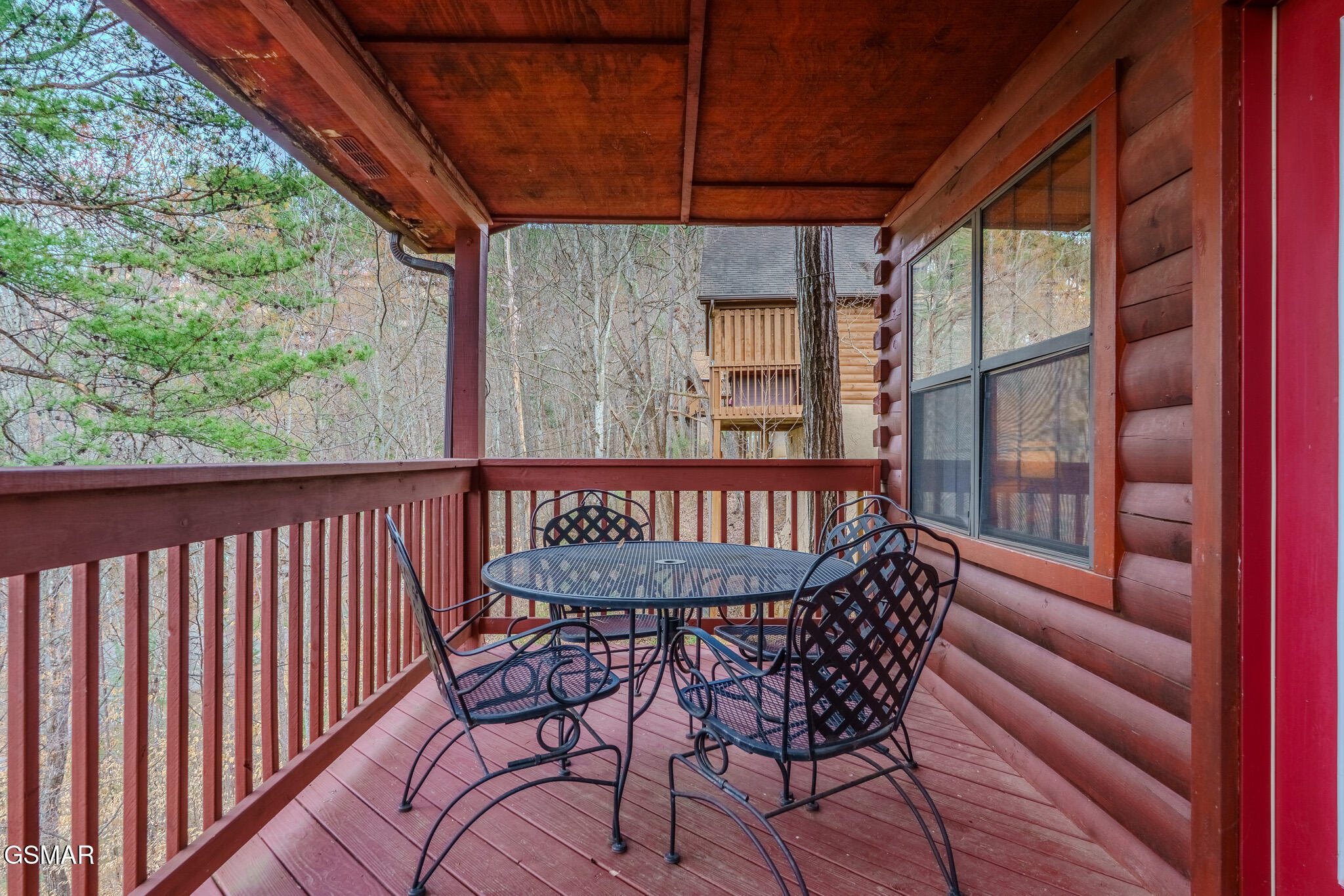 1643 Raccoon Den Way Sevierville TN 37862