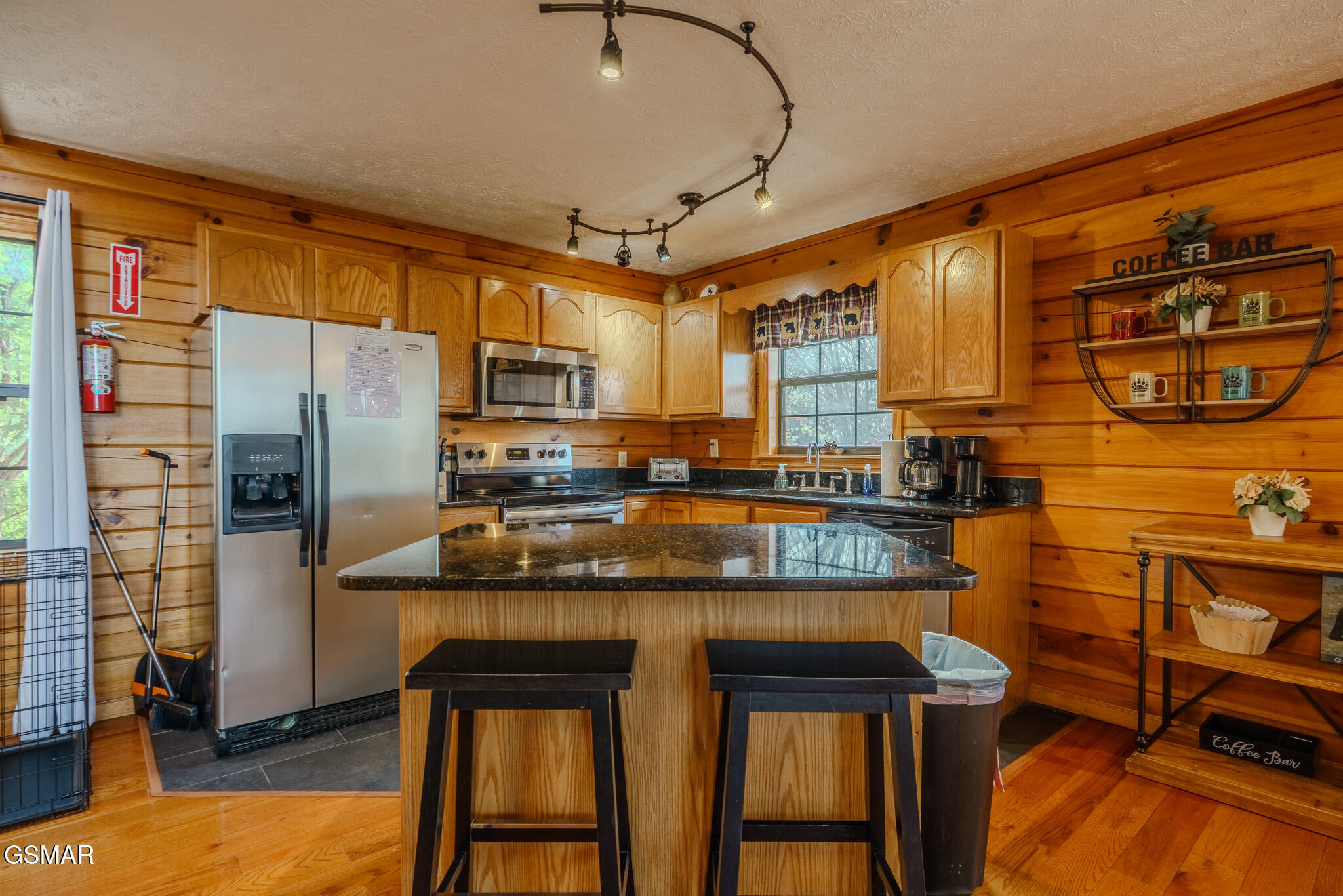 1643 Raccoon Den Way Sevierville TN 37862