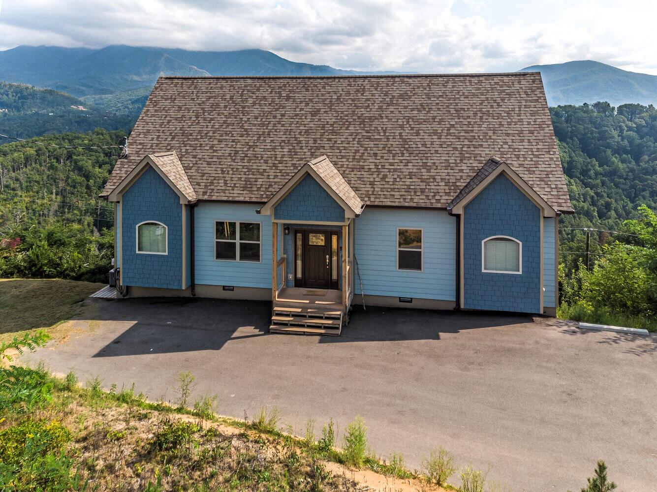 907 Village Loop Road Gatlinburg TN 37738