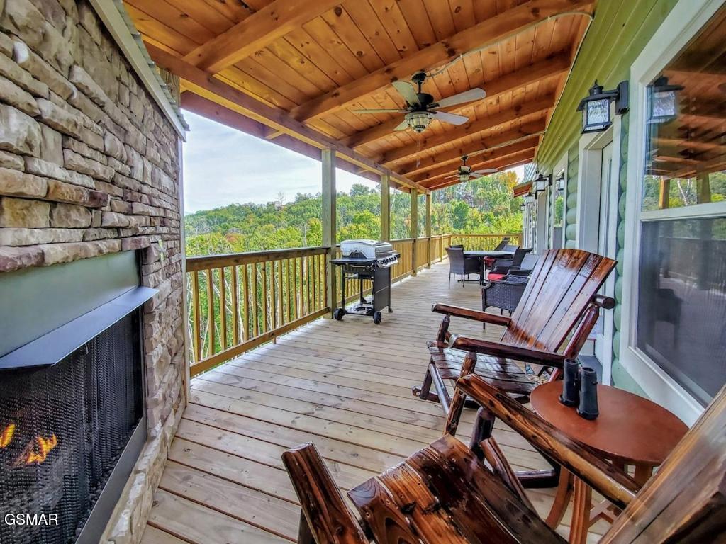 605 Wiley Oakley Drive Gatlinburg TN 37738