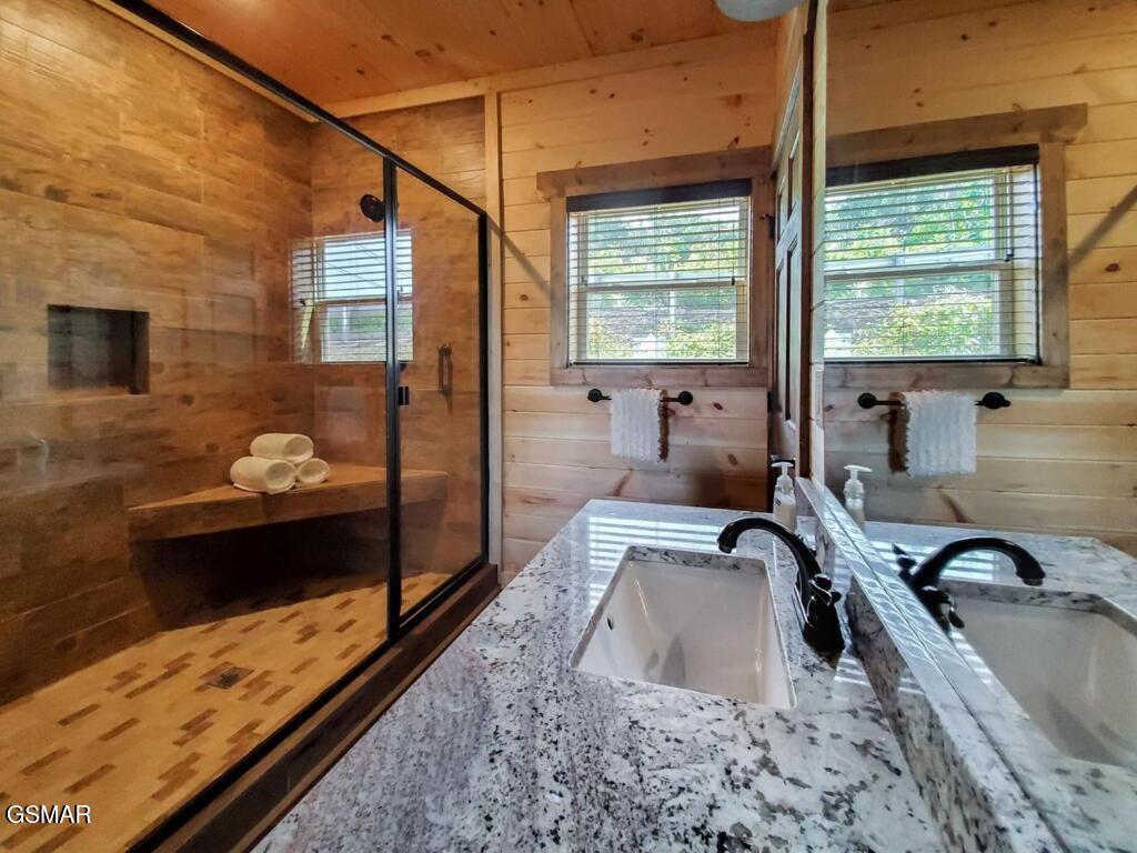 605 Wiley Oakley Drive Gatlinburg TN 37738