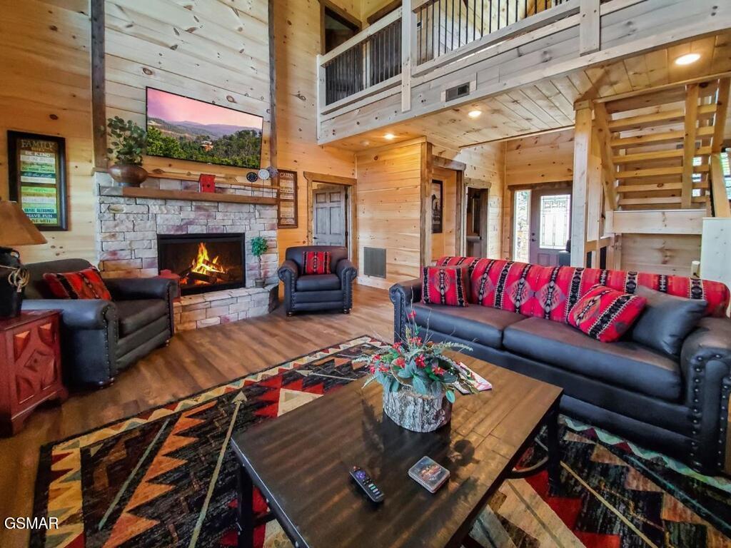 605 Wiley Oakley Drive Gatlinburg TN 37738