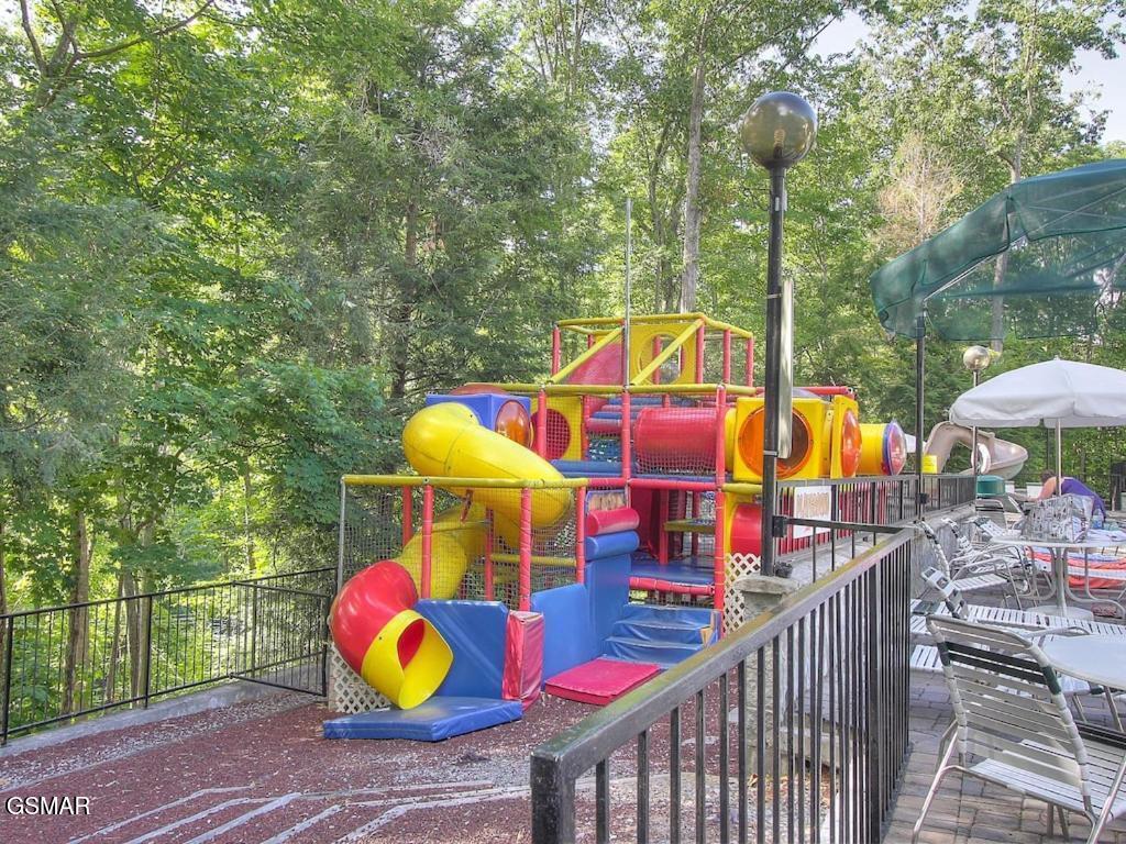 605 Wiley Oakley Drive Gatlinburg TN 37738