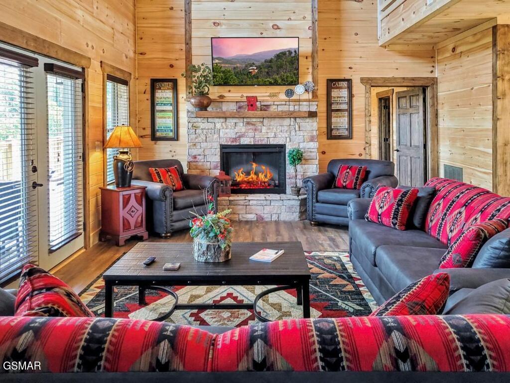 605 Wiley Oakley Drive Gatlinburg TN 37738