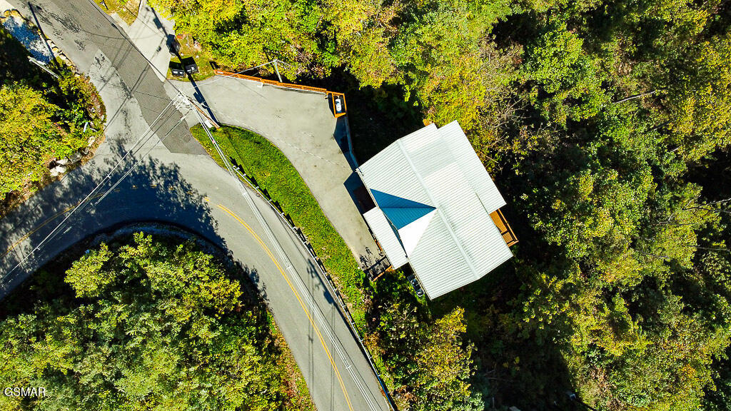 605 Wiley Oakley Drive Gatlinburg TN 37738