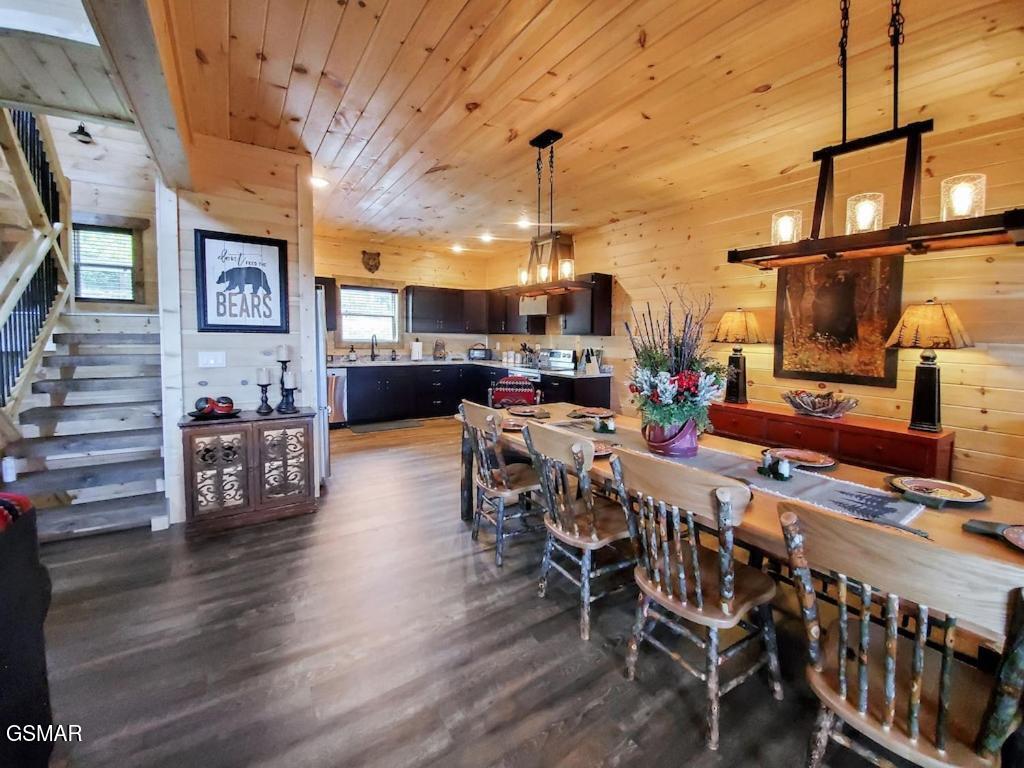 605 Wiley Oakley Drive Gatlinburg TN 37738