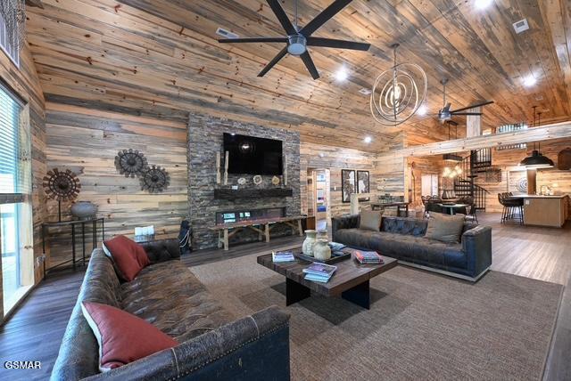 1421 Silver Poplar Lane Sevierville TN 37876