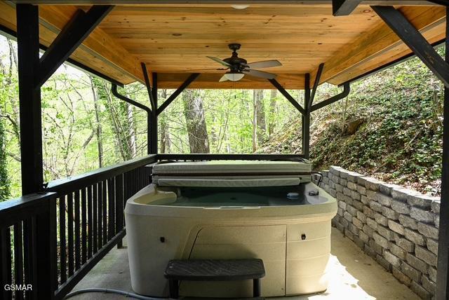1421 Silver Poplar Lane Sevierville TN 37876
